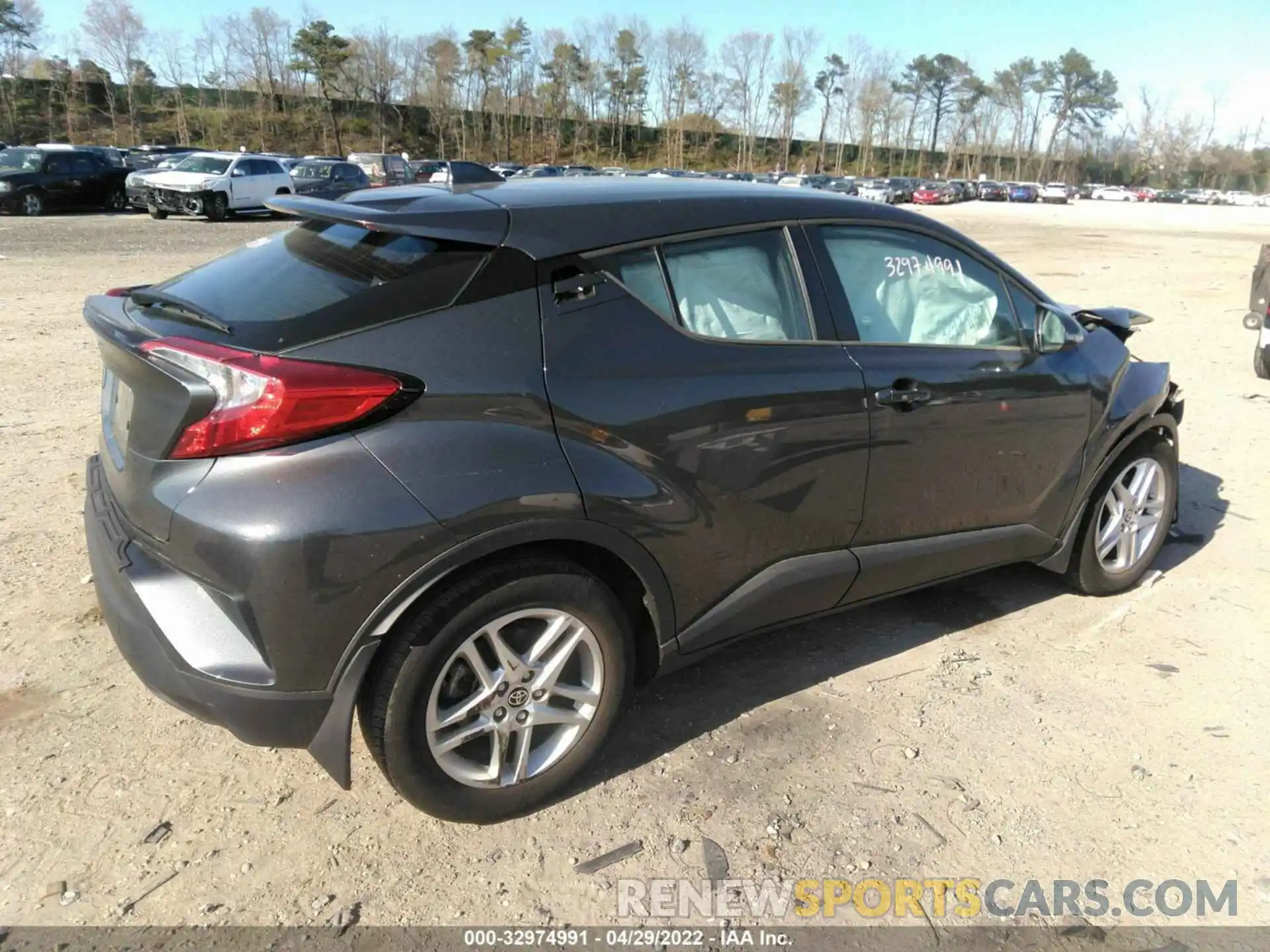 4 Photograph of a damaged car NMTKHMBX4LR105966 TOYOTA C-HR 2020