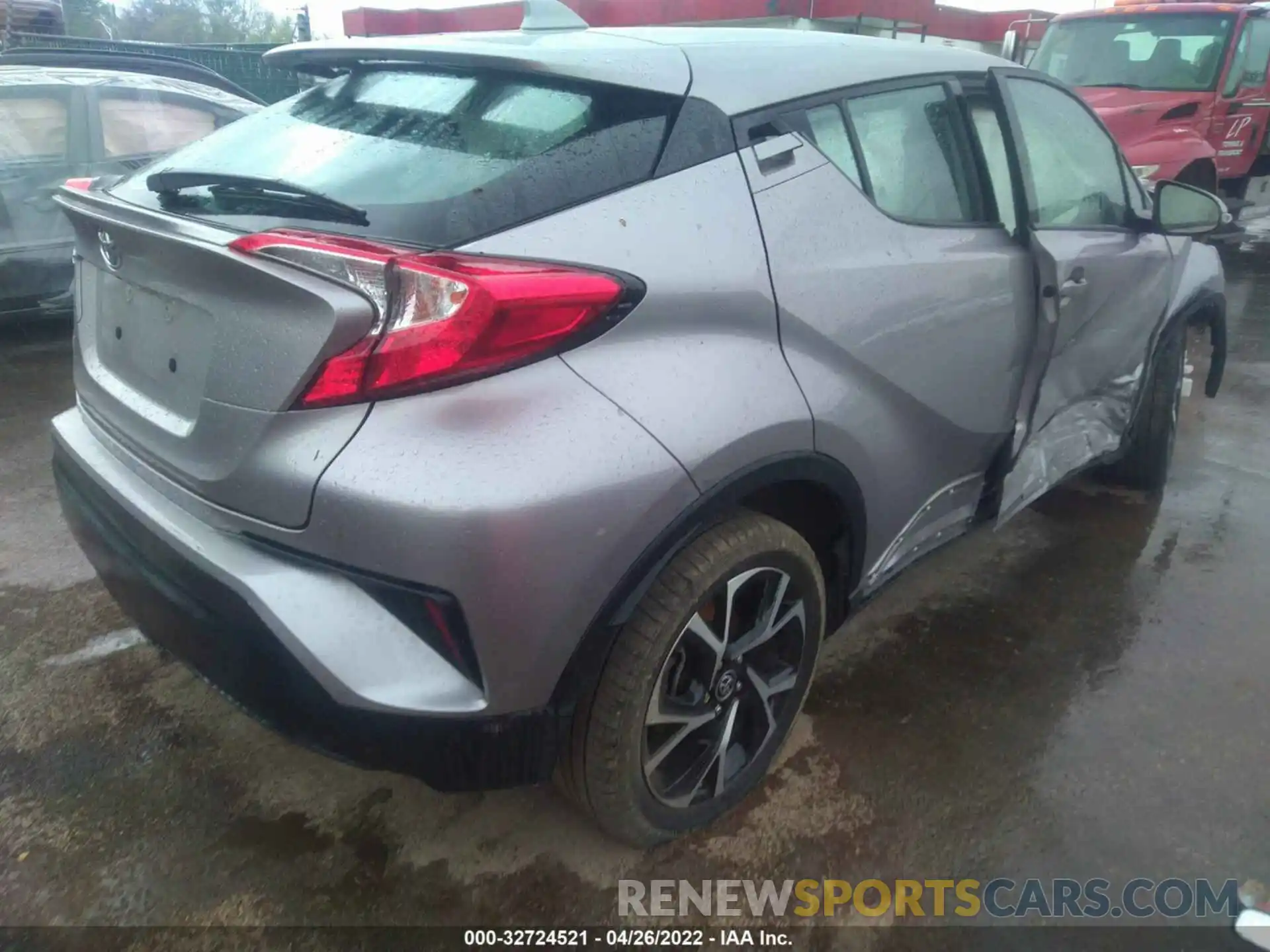 4 Photograph of a damaged car NMTKHMBX4LR106177 TOYOTA C-HR 2020