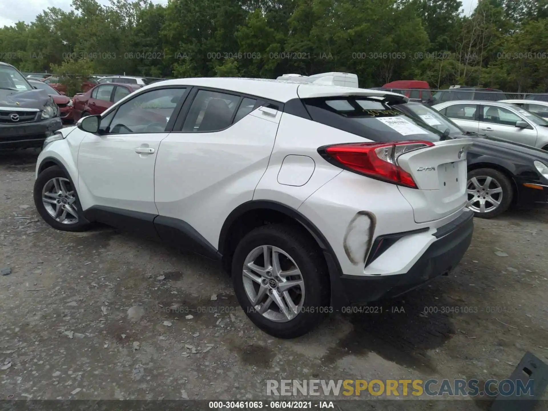 3 Photograph of a damaged car NMTKHMBX4LR107457 TOYOTA C-HR 2020