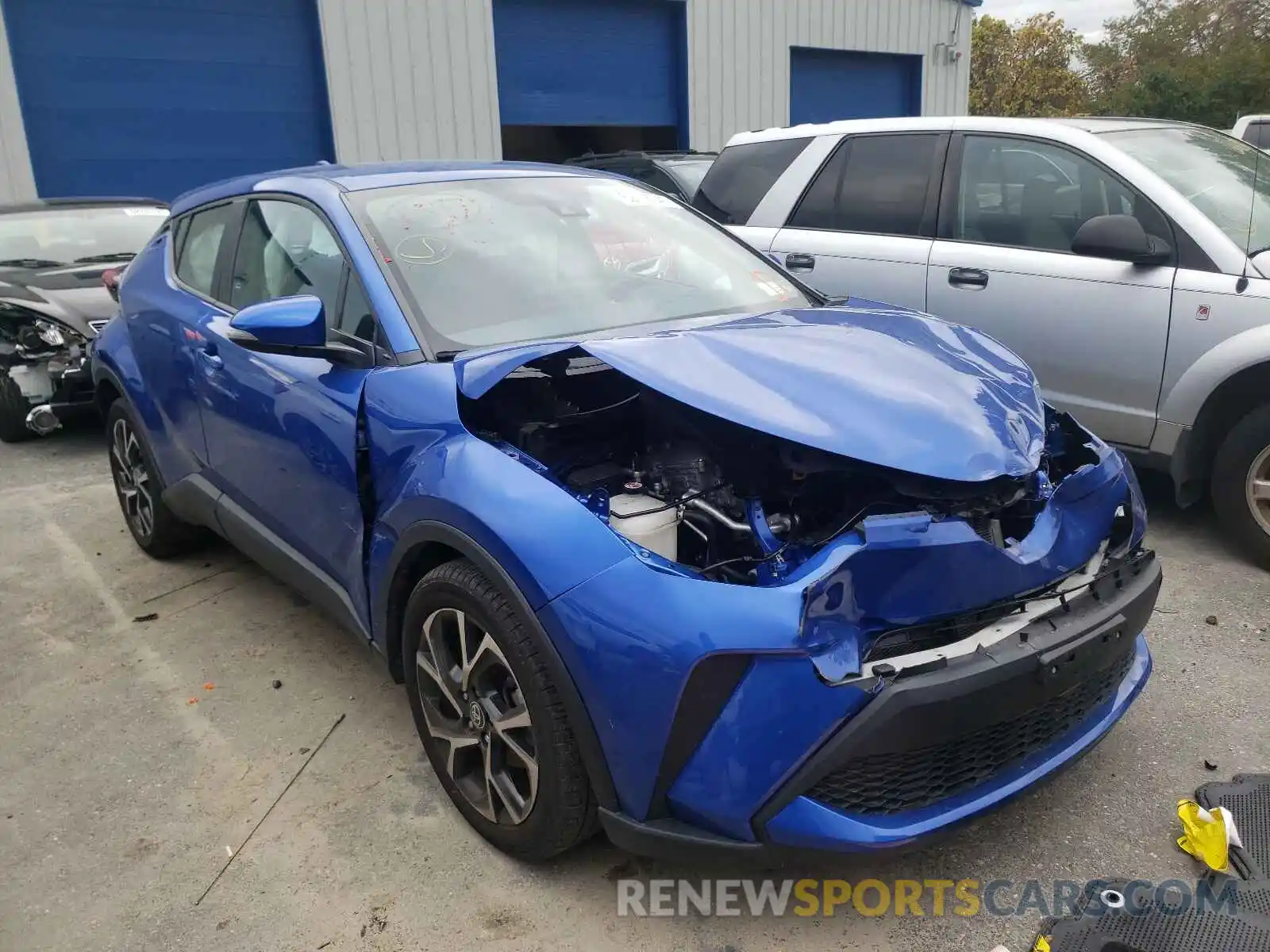 1 Photograph of a damaged car NMTKHMBX4LR108169 TOYOTA C-HR 2020