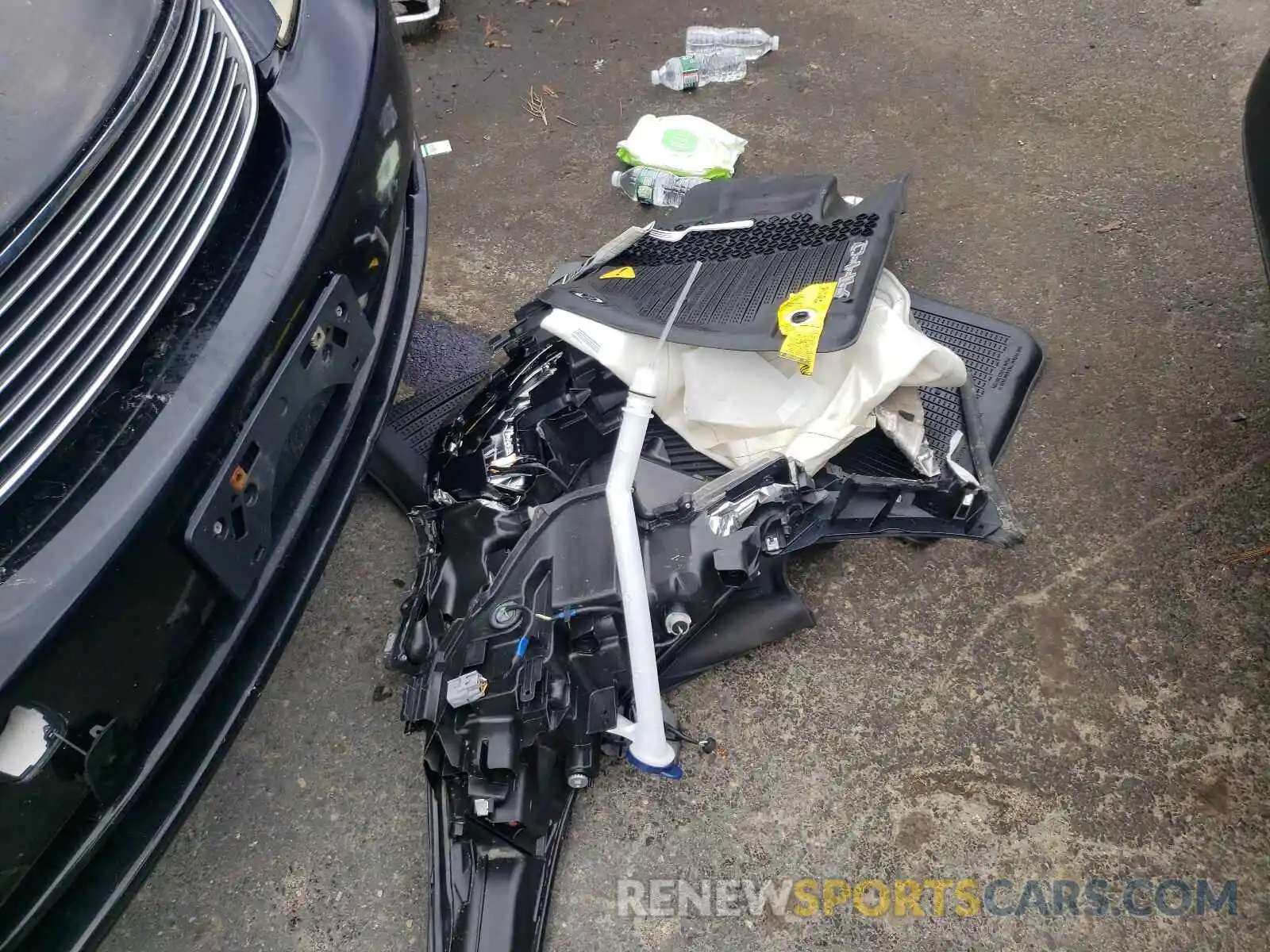 9 Photograph of a damaged car NMTKHMBX4LR108169 TOYOTA C-HR 2020