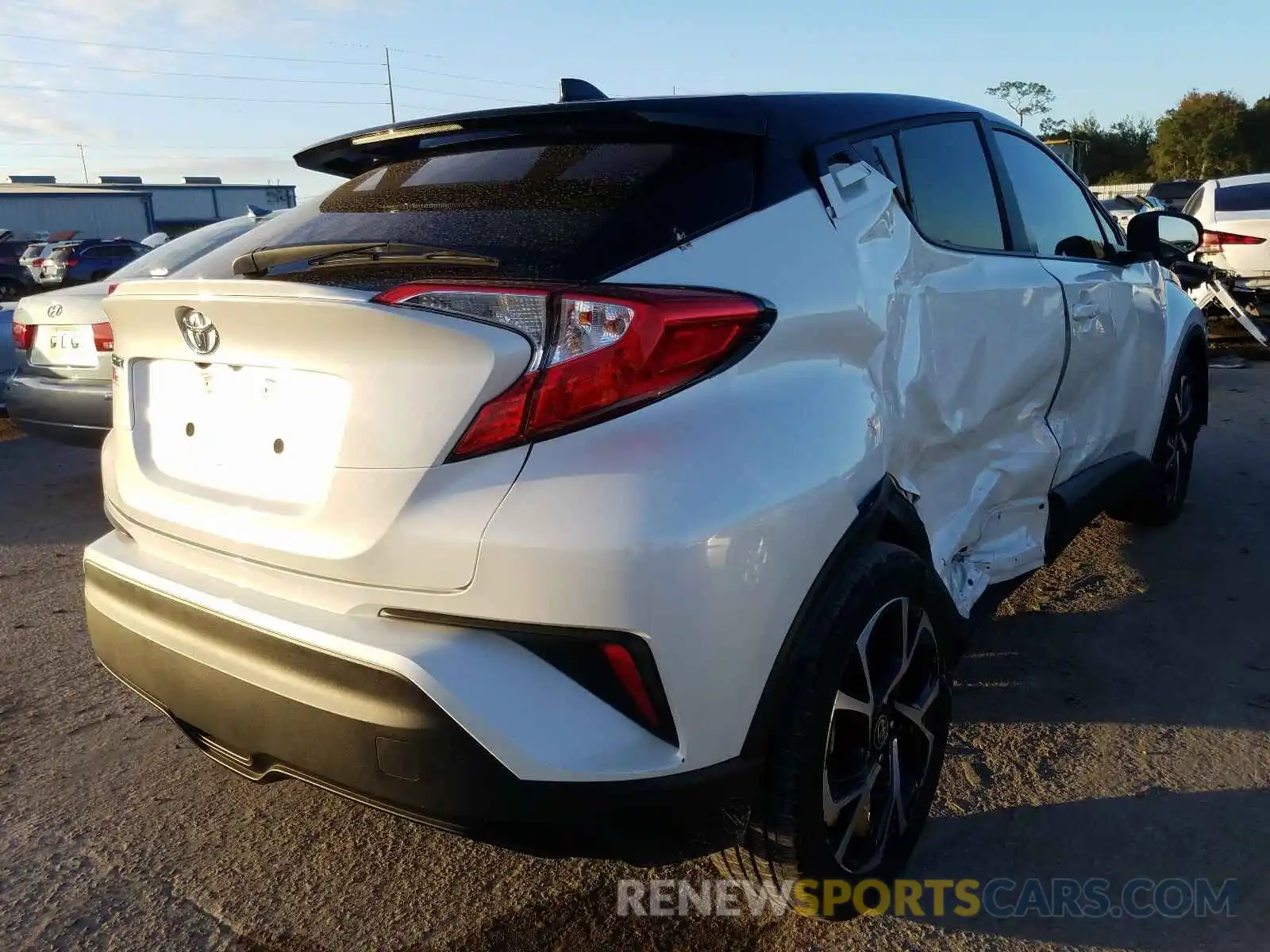 4 Photograph of a damaged car NMTKHMBX4LR108494 TOYOTA C-HR 2020