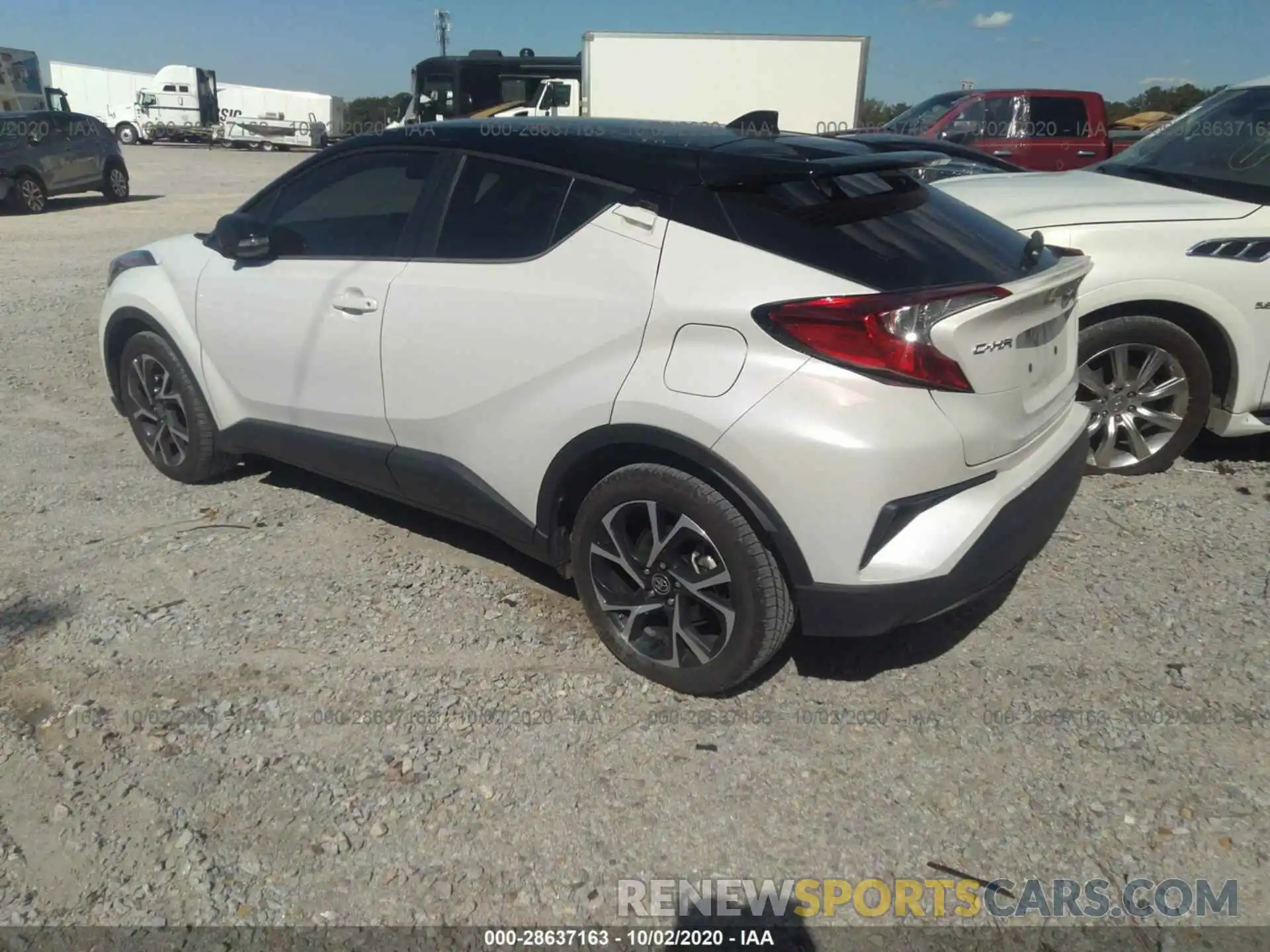 3 Photograph of a damaged car NMTKHMBX4LR109869 TOYOTA C-HR 2020