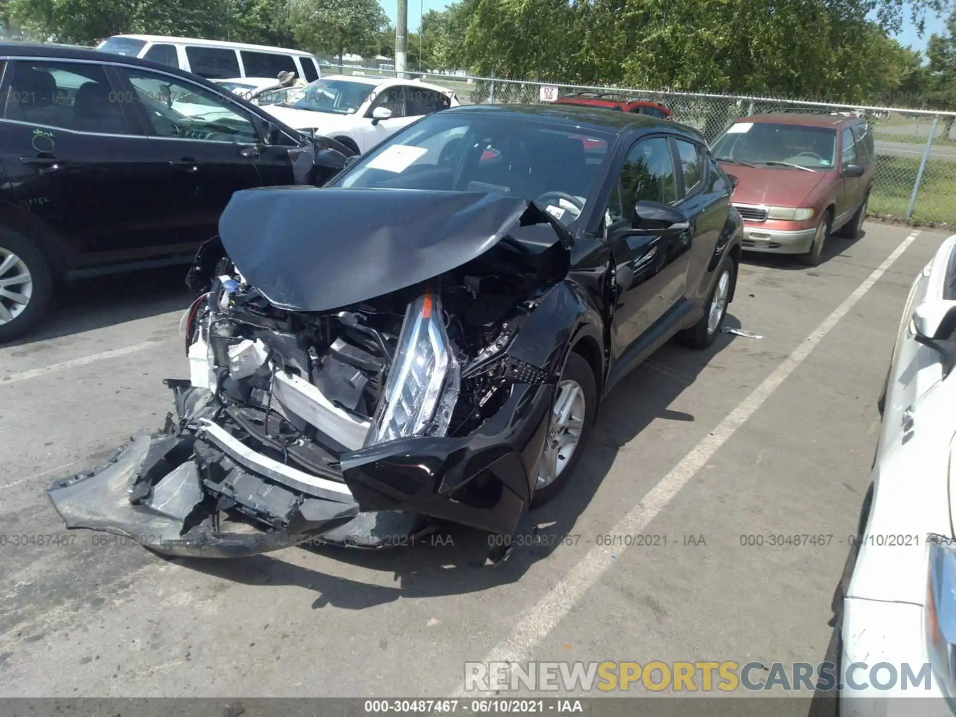 2 Photograph of a damaged car NMTKHMBX4LR112366 TOYOTA C-HR 2020