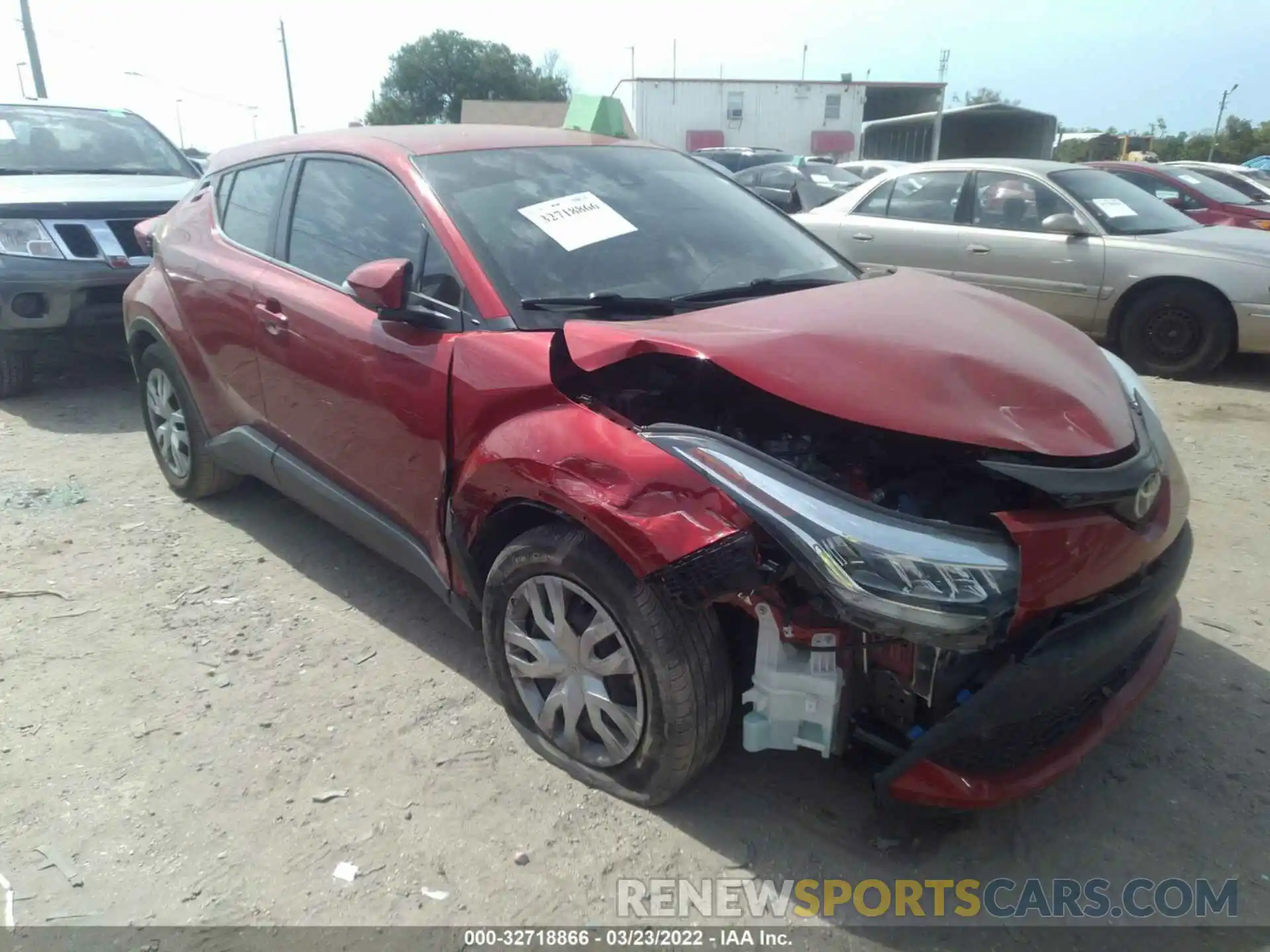 1 Photograph of a damaged car NMTKHMBX4LR113596 TOYOTA C-HR 2020