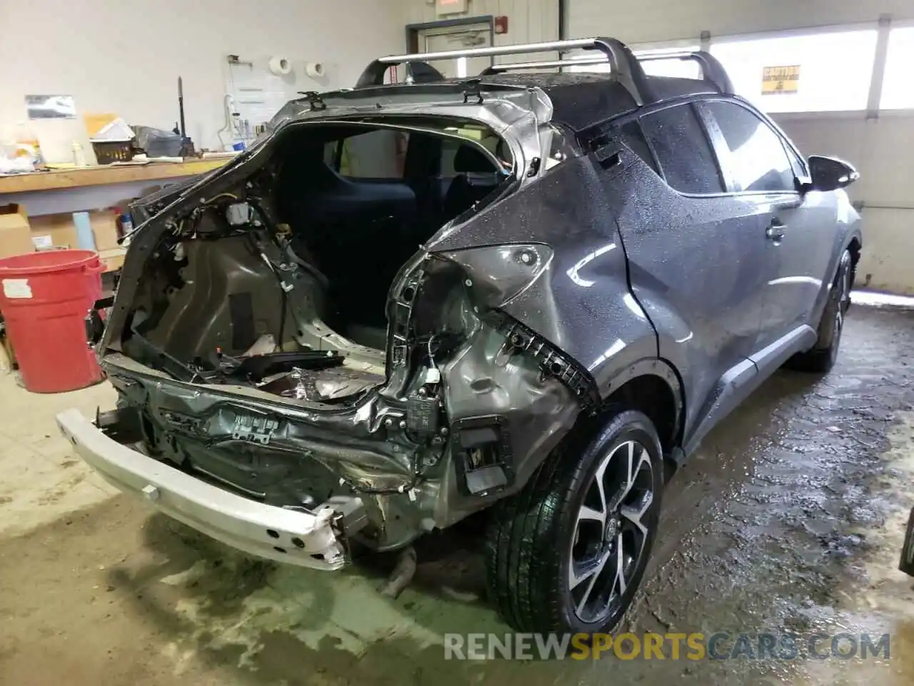 4 Photograph of a damaged car NMTKHMBX4LR116790 TOYOTA C-HR 2020