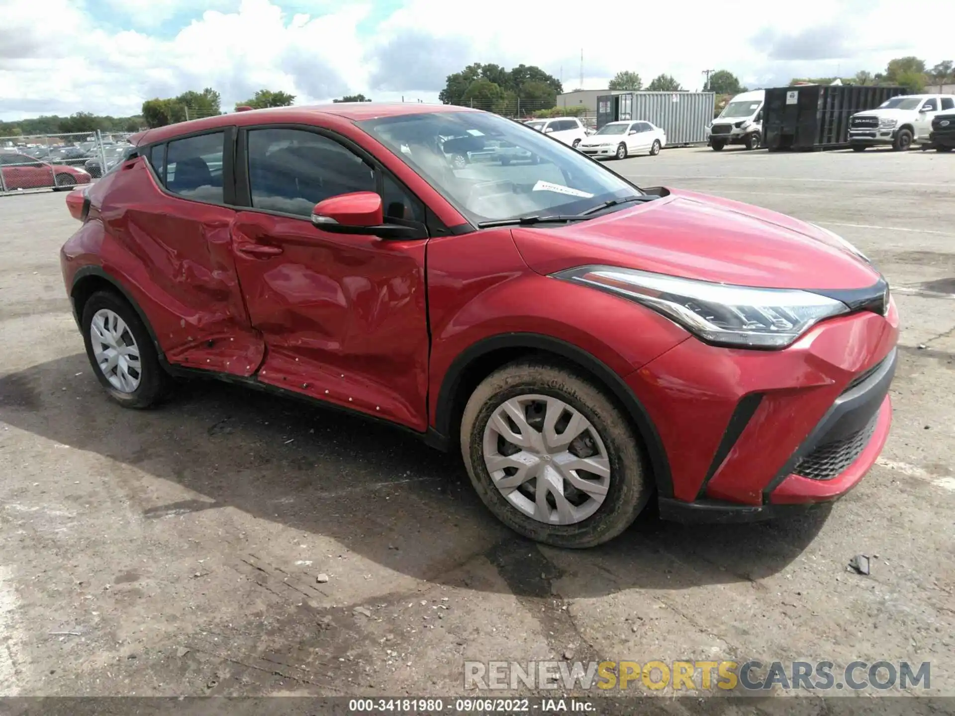 1 Photograph of a damaged car NMTKHMBX4LR118636 TOYOTA C-HR 2020