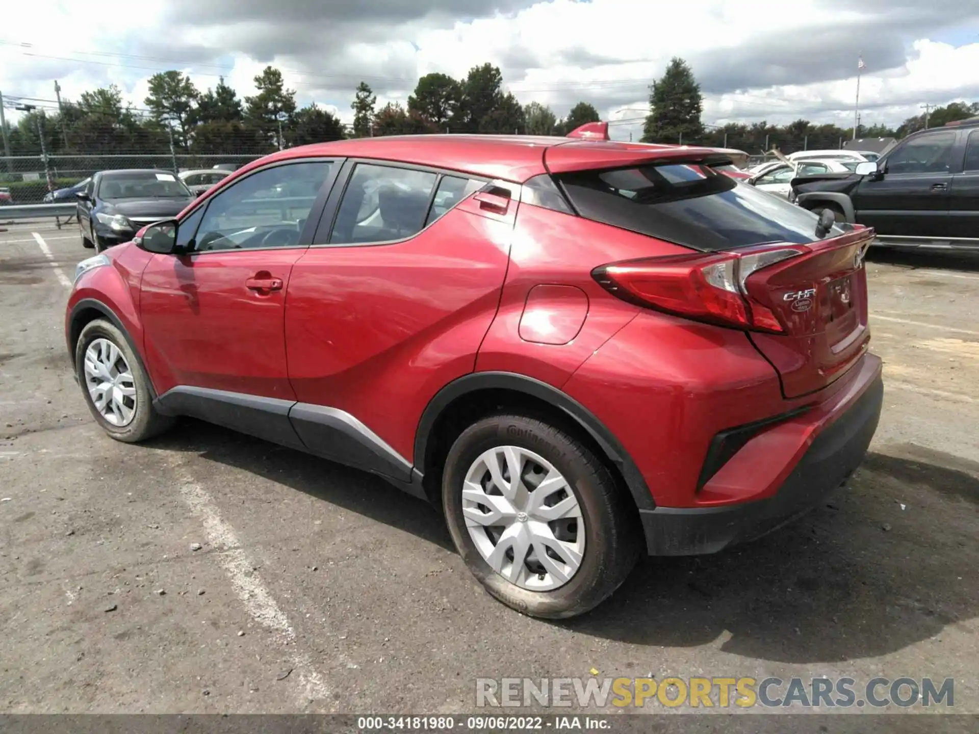 3 Photograph of a damaged car NMTKHMBX4LR118636 TOYOTA C-HR 2020