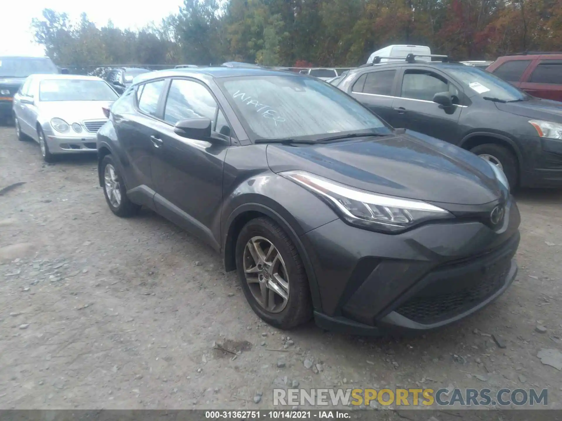 1 Photograph of a damaged car NMTKHMBX5LR102106 TOYOTA C-HR 2020