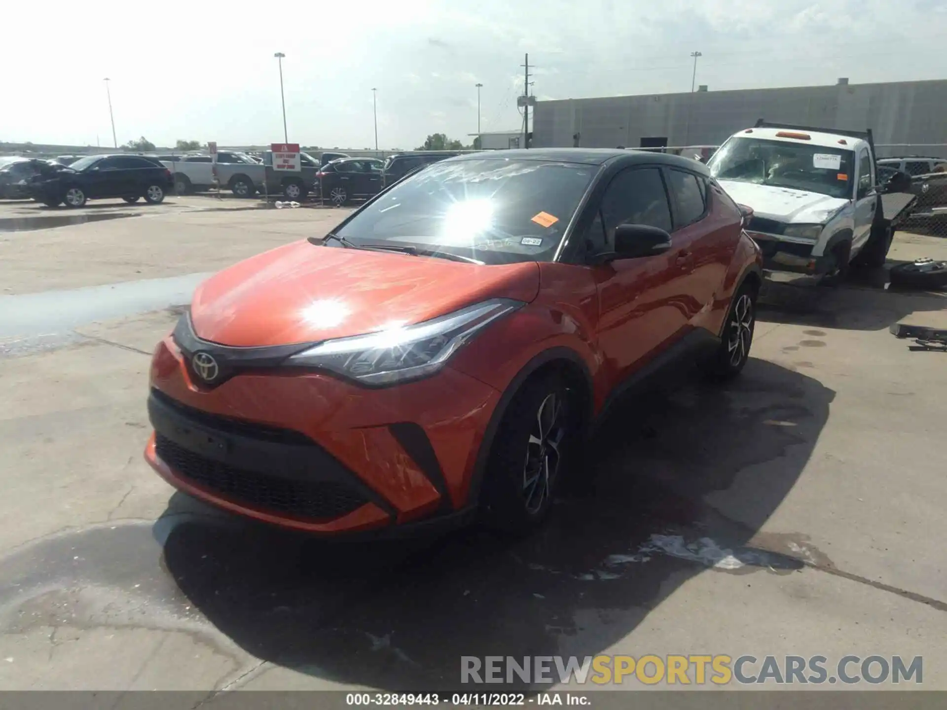 2 Фотография поврежденного автомобиля NMTKHMBX5LR105426 TOYOTA C-HR 2020