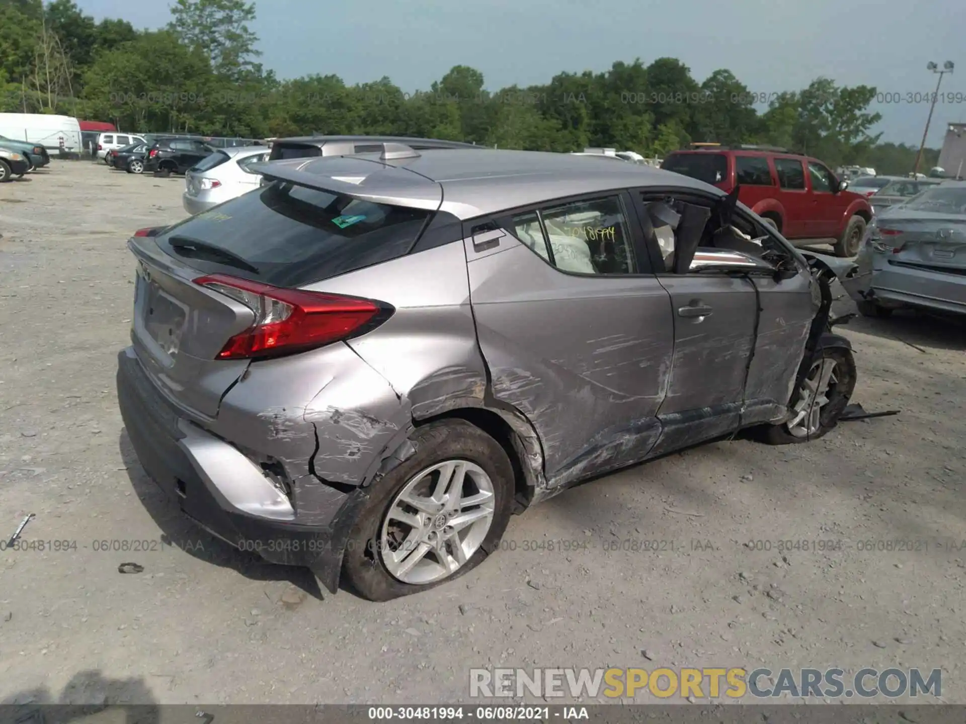 4 Photograph of a damaged car NMTKHMBX5LR106771 TOYOTA C-HR 2020