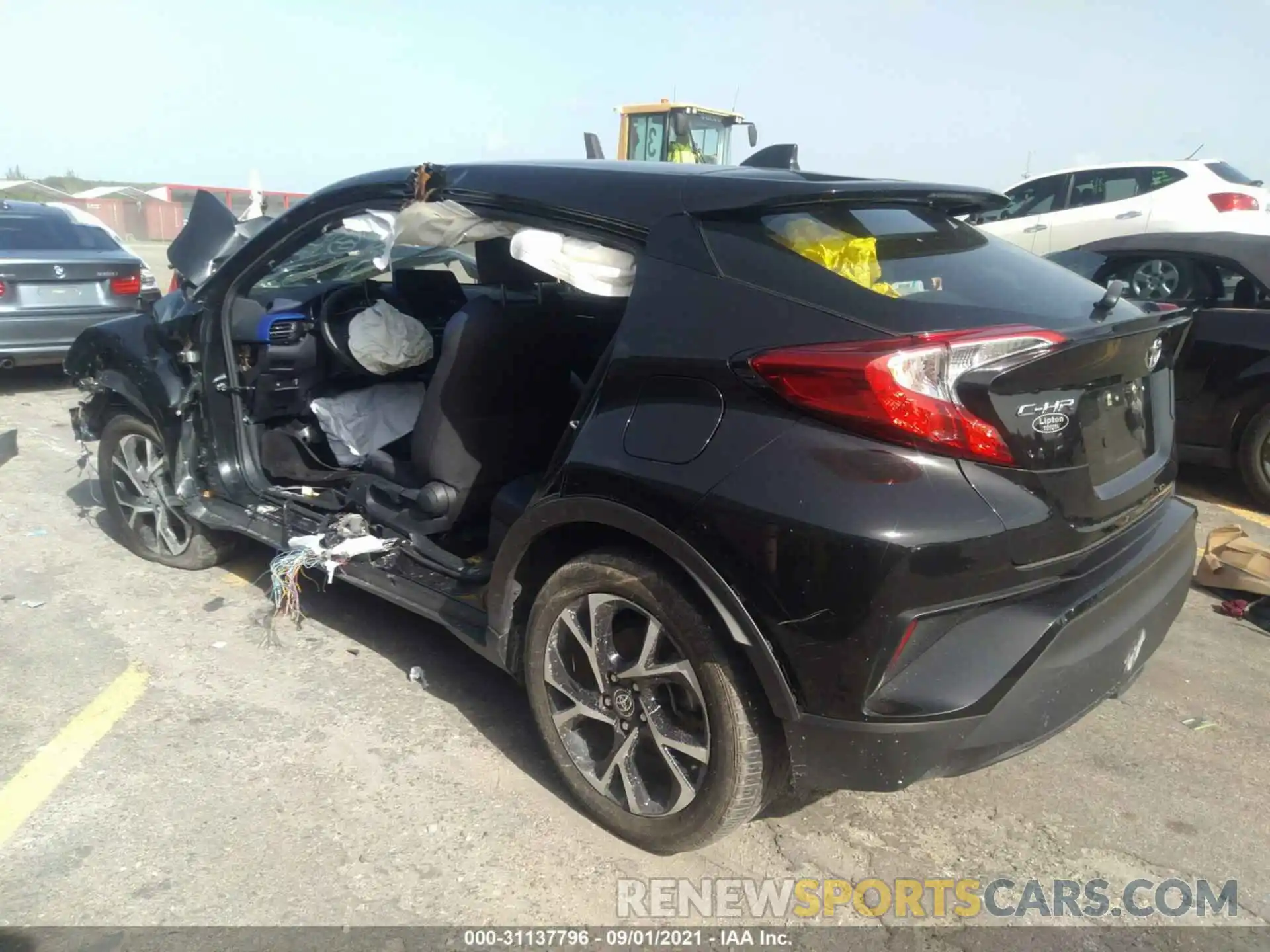 3 Photograph of a damaged car NMTKHMBX5LR108777 TOYOTA C-HR 2020