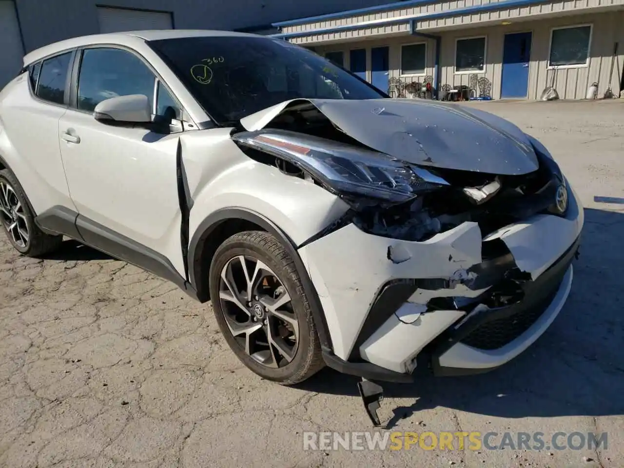 9 Фотография поврежденного автомобиля NMTKHMBX5LR110044 TOYOTA C-HR 2020