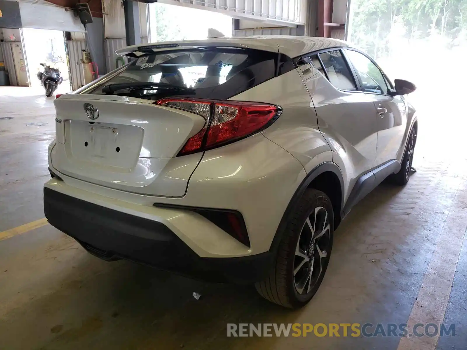 4 Photograph of a damaged car NMTKHMBX5LR110433 TOYOTA C-HR 2020