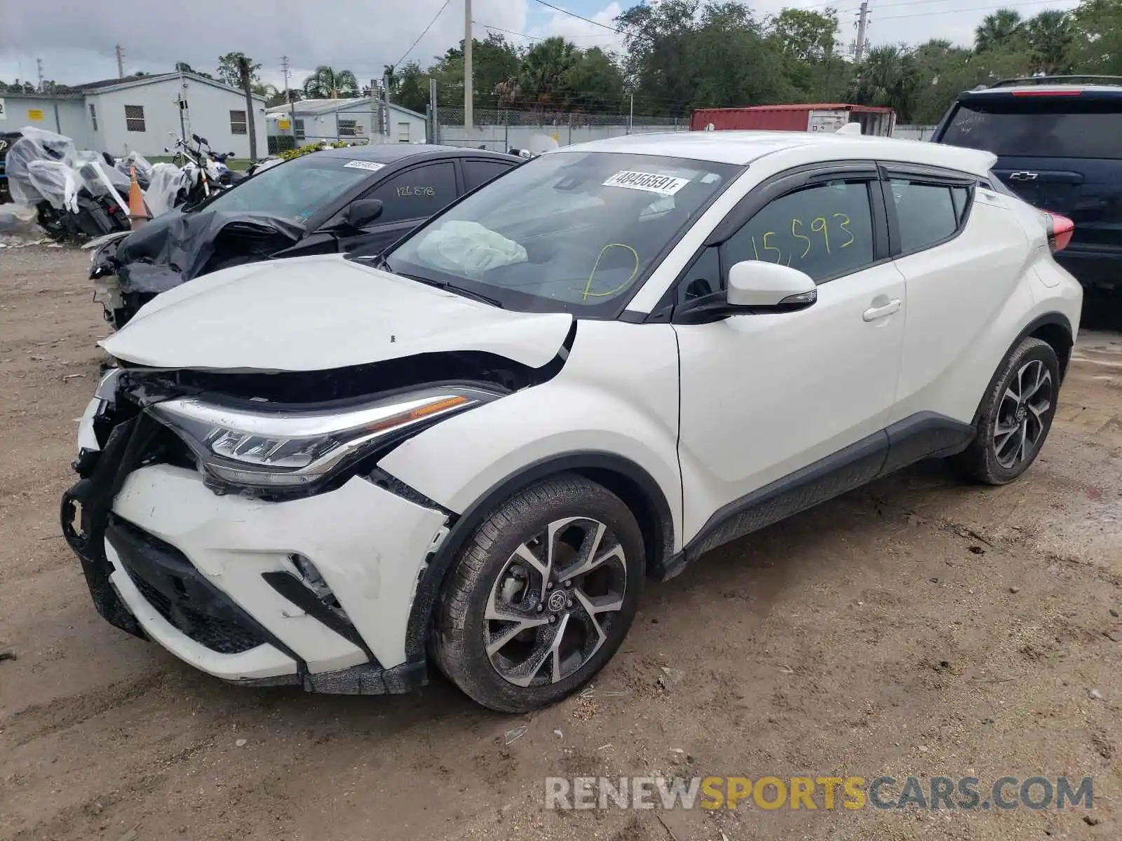 2 Photograph of a damaged car NMTKHMBX5LR110481 TOYOTA C-HR 2020