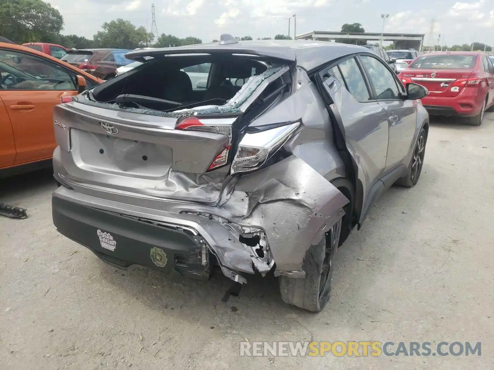 4 Photograph of a damaged car NMTKHMBX5LR111338 TOYOTA C-HR 2020