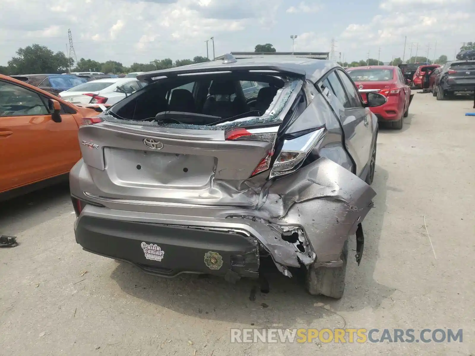 9 Photograph of a damaged car NMTKHMBX5LR111338 TOYOTA C-HR 2020