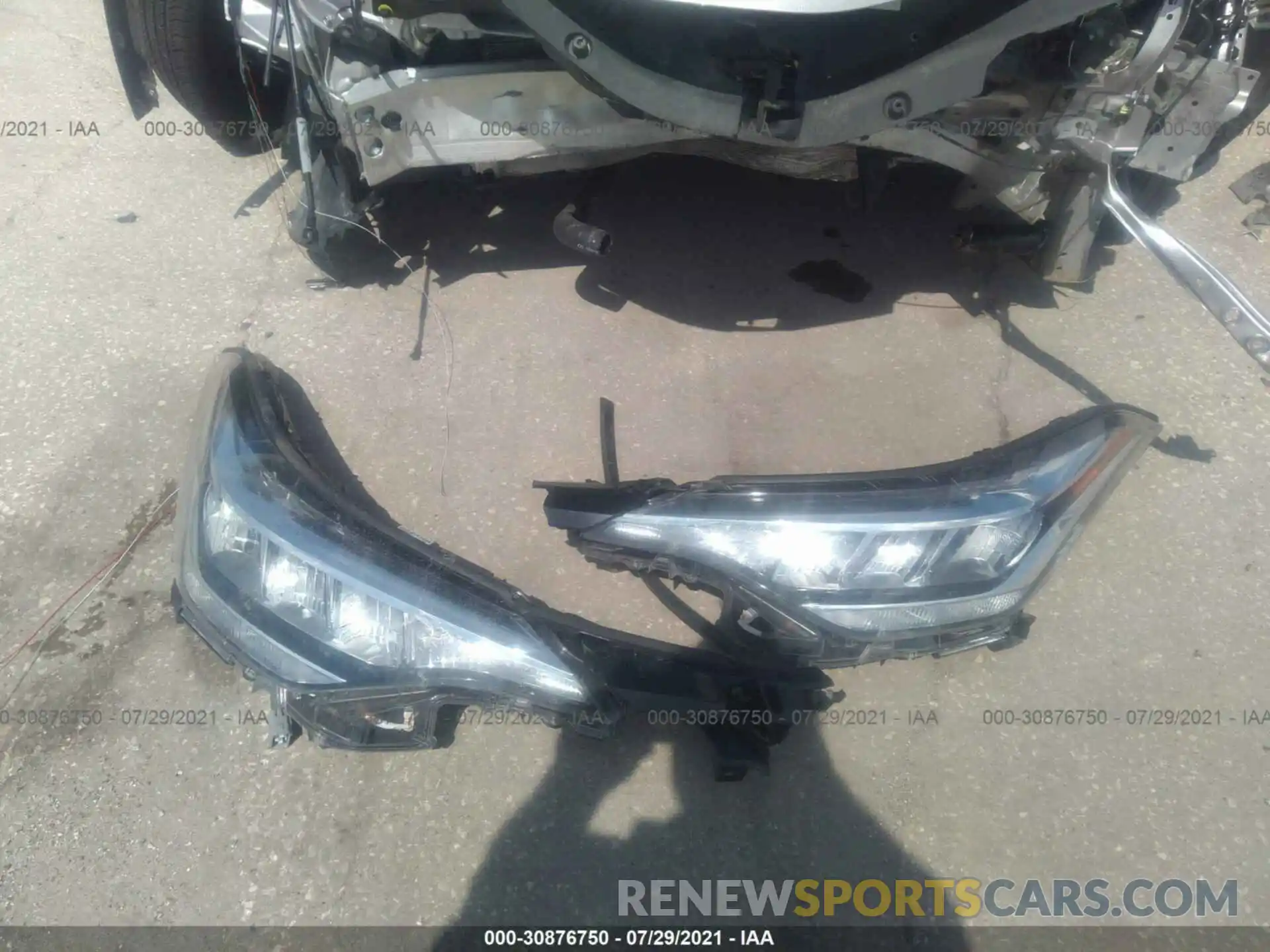 11 Photograph of a damaged car NMTKHMBX5LR113963 TOYOTA C-HR 2020