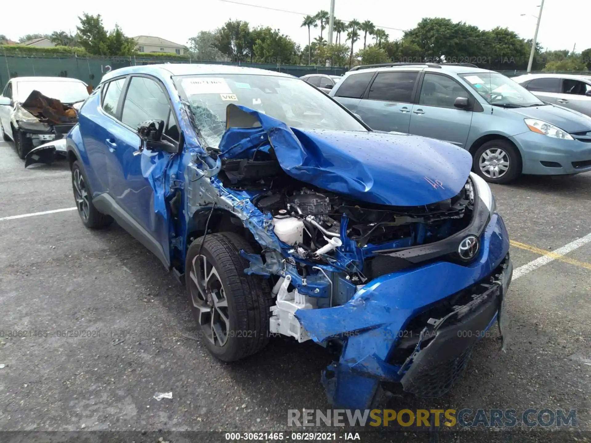 6 Photograph of a damaged car NMTKHMBX5LR115308 TOYOTA C-HR 2020