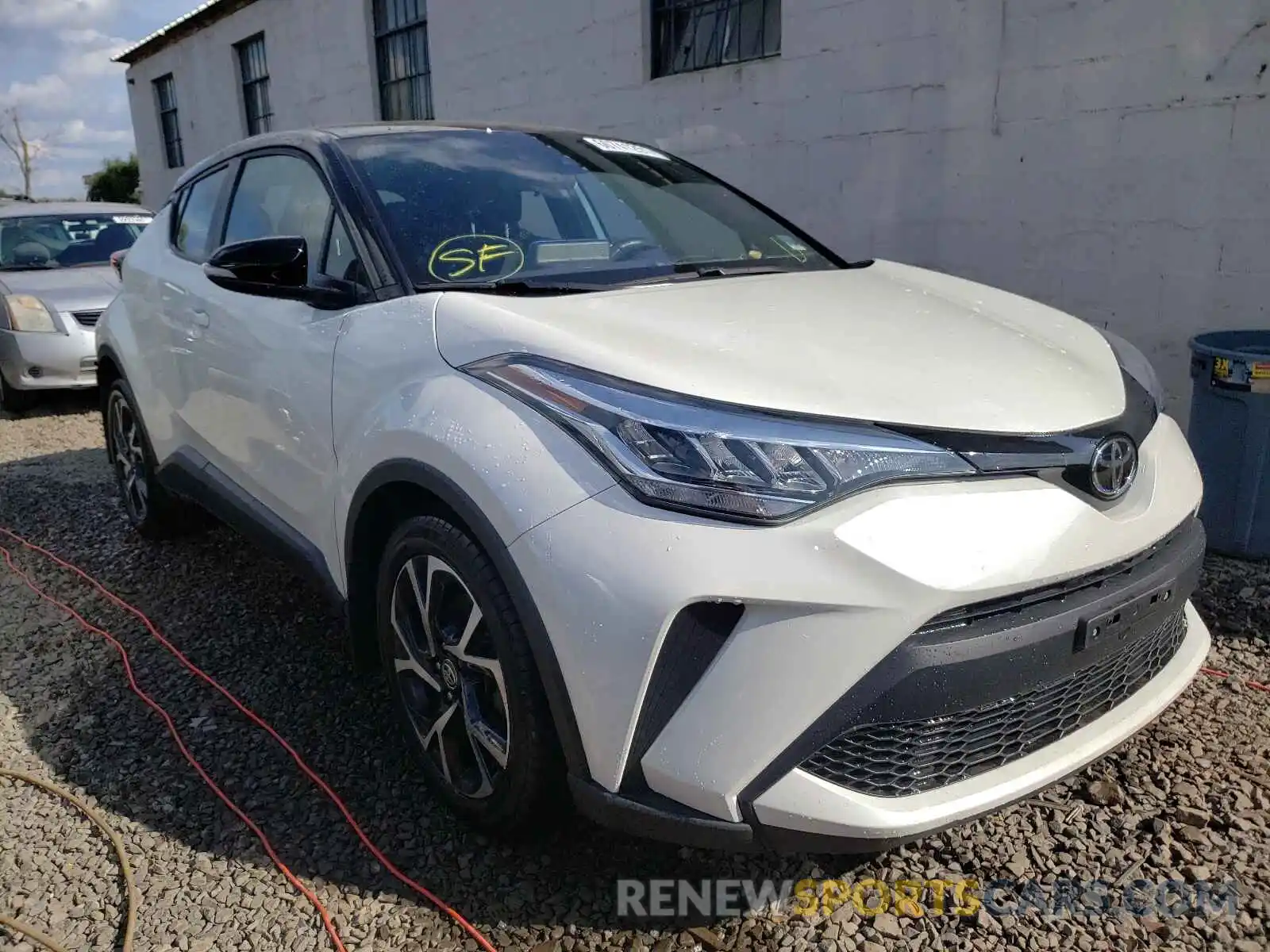 1 Photograph of a damaged car NMTKHMBX6LR101840 TOYOTA C-HR 2020