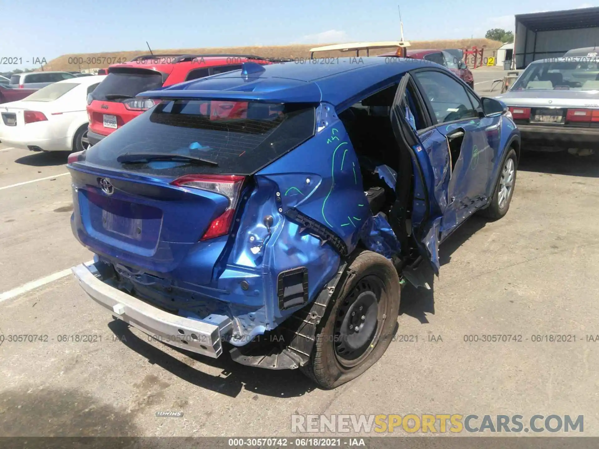 4 Photograph of a damaged car NMTKHMBX6LR104186 TOYOTA C-HR 2020