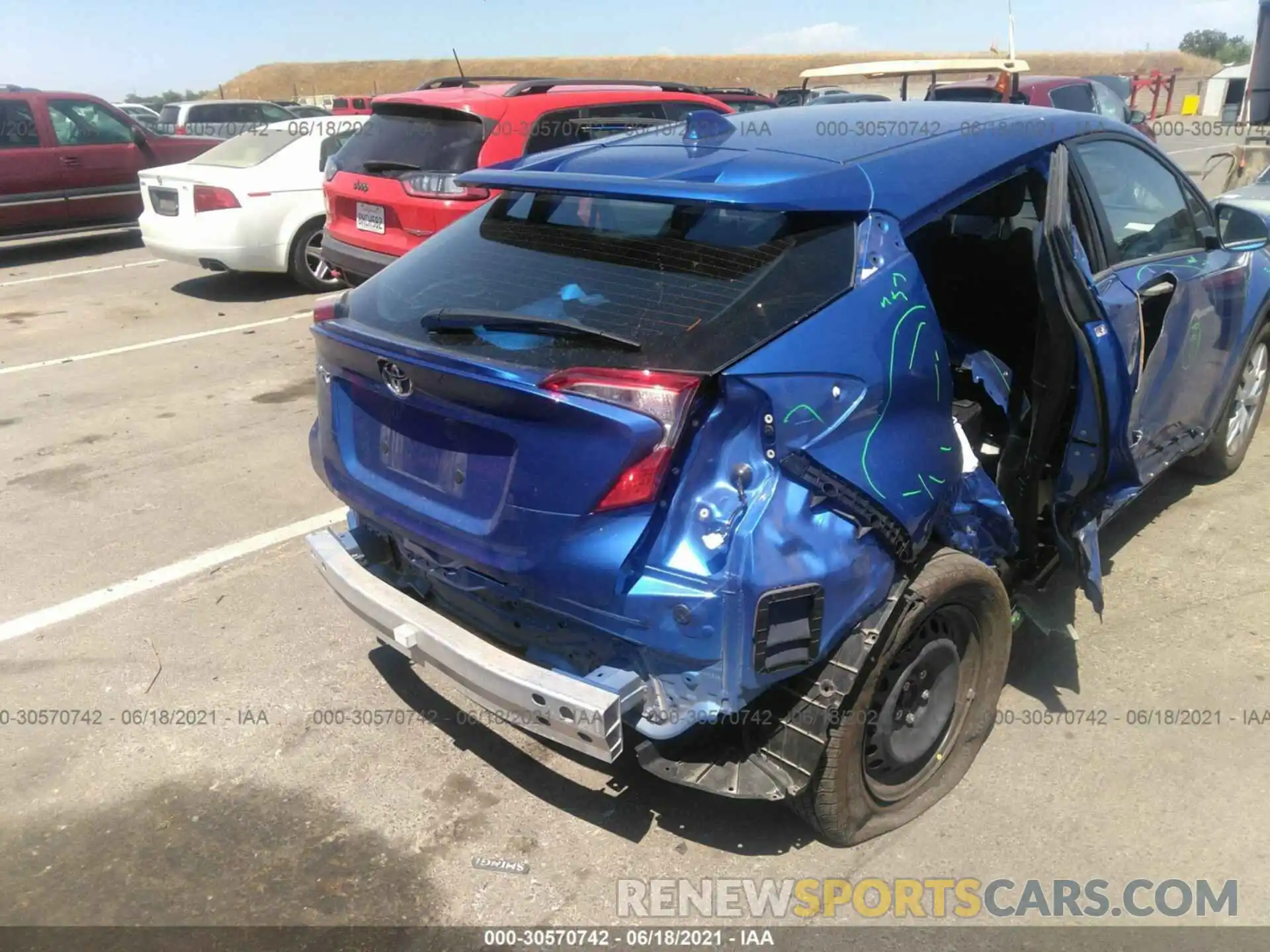 6 Photograph of a damaged car NMTKHMBX6LR104186 TOYOTA C-HR 2020