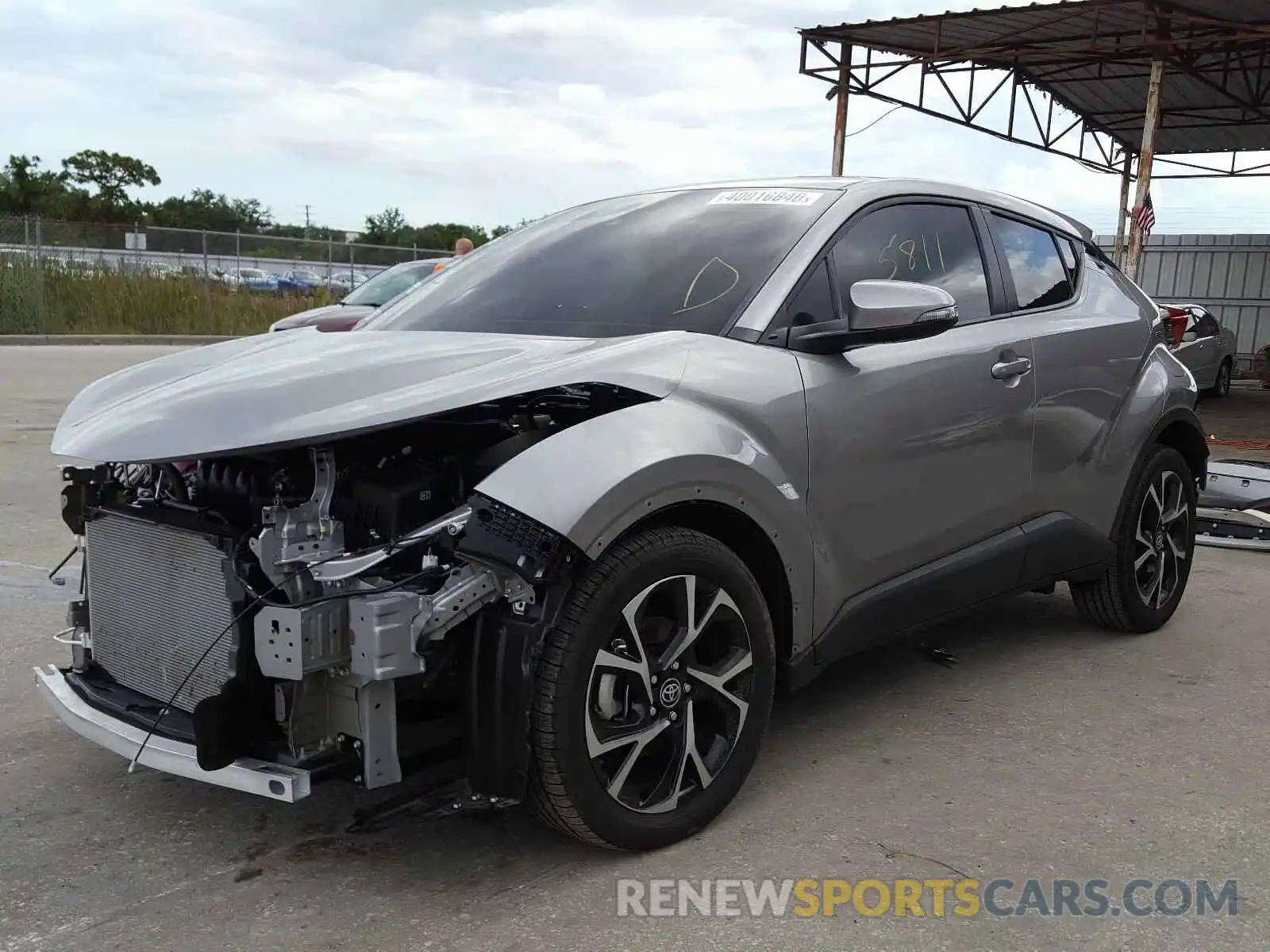 2 Photograph of a damaged car NMTKHMBX6LR106357 TOYOTA C-HR 2020