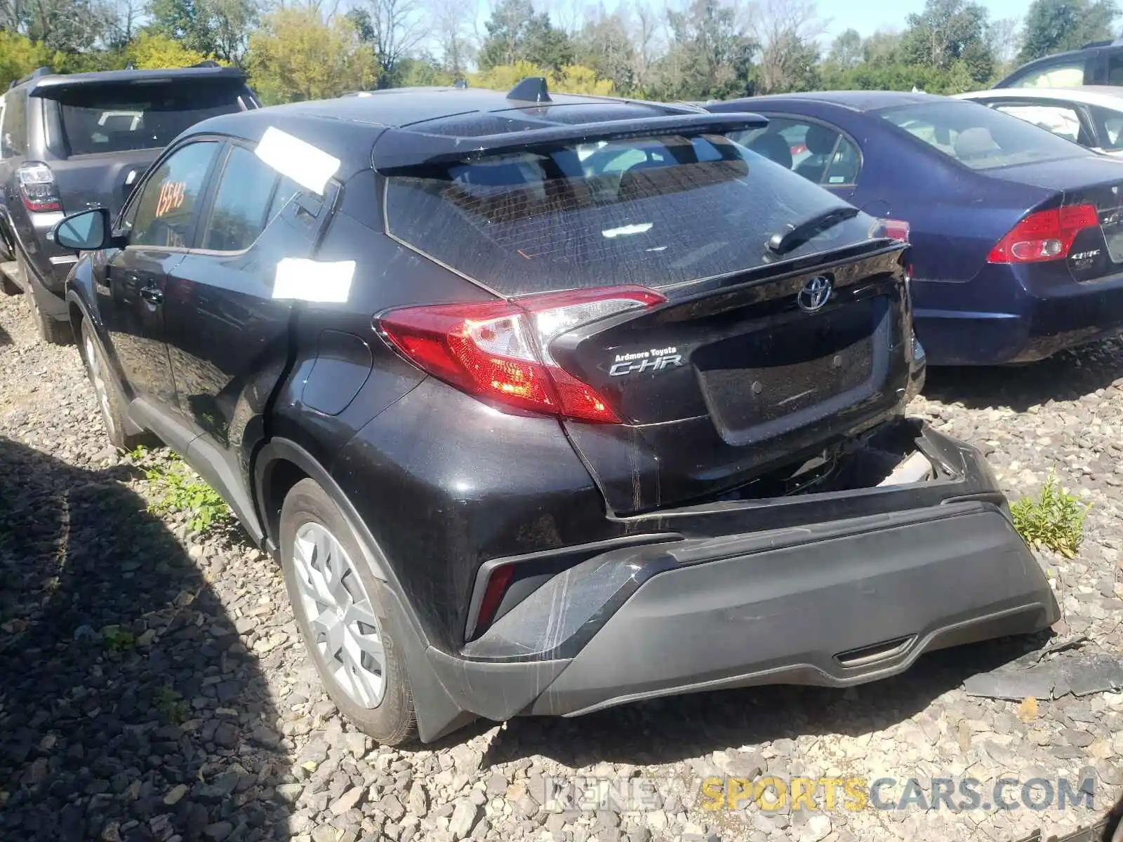 3 Photograph of a damaged car NMTKHMBX6LR107010 TOYOTA C-HR 2020