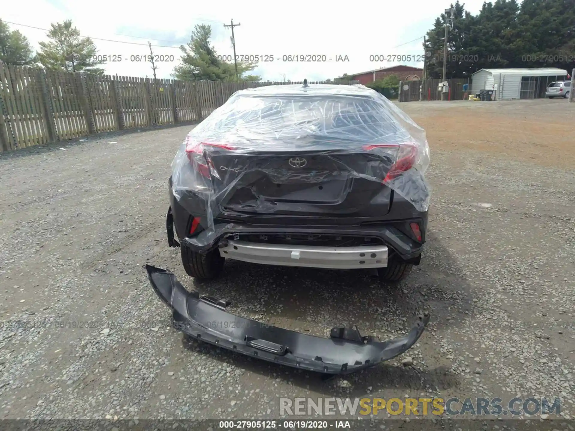 6 Photograph of a damaged car NMTKHMBX6LR109307 TOYOTA C-HR 2020