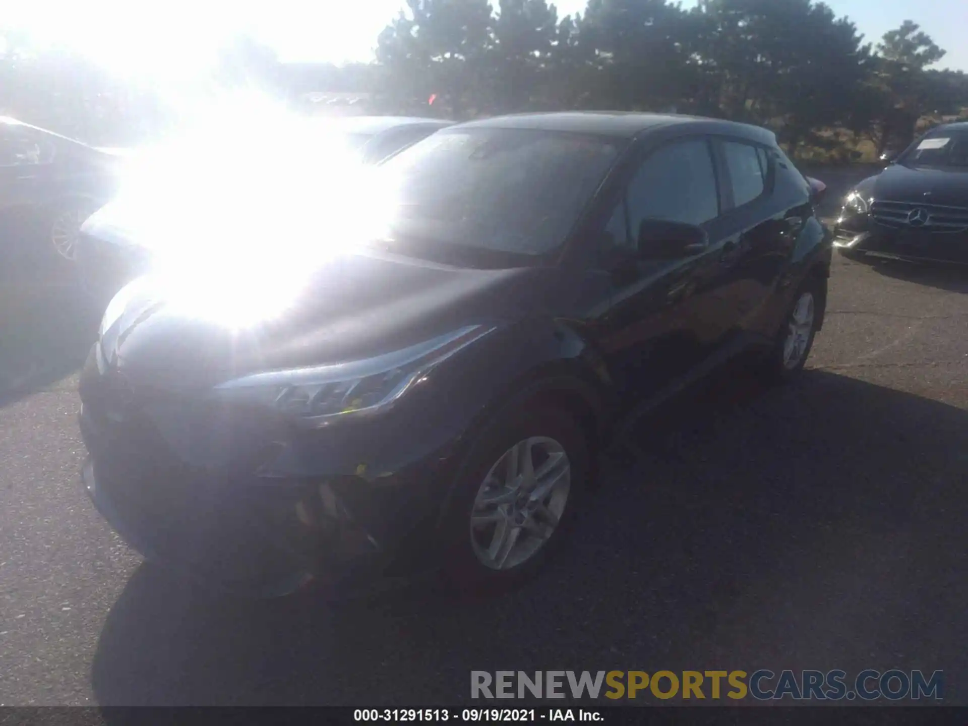 2 Photograph of a damaged car NMTKHMBX6LR109789 TOYOTA C-HR 2020