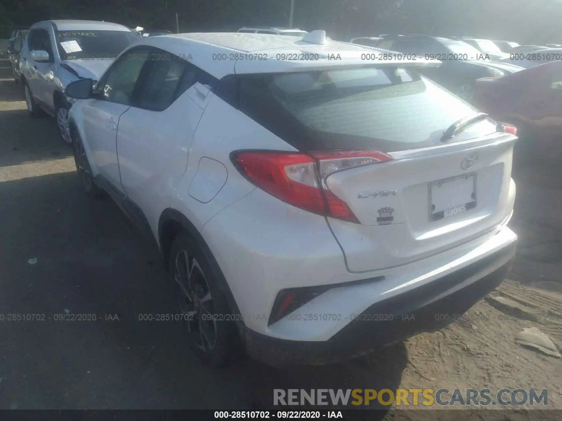 3 Photograph of a damaged car NMTKHMBX6LR109906 TOYOTA C-HR 2020