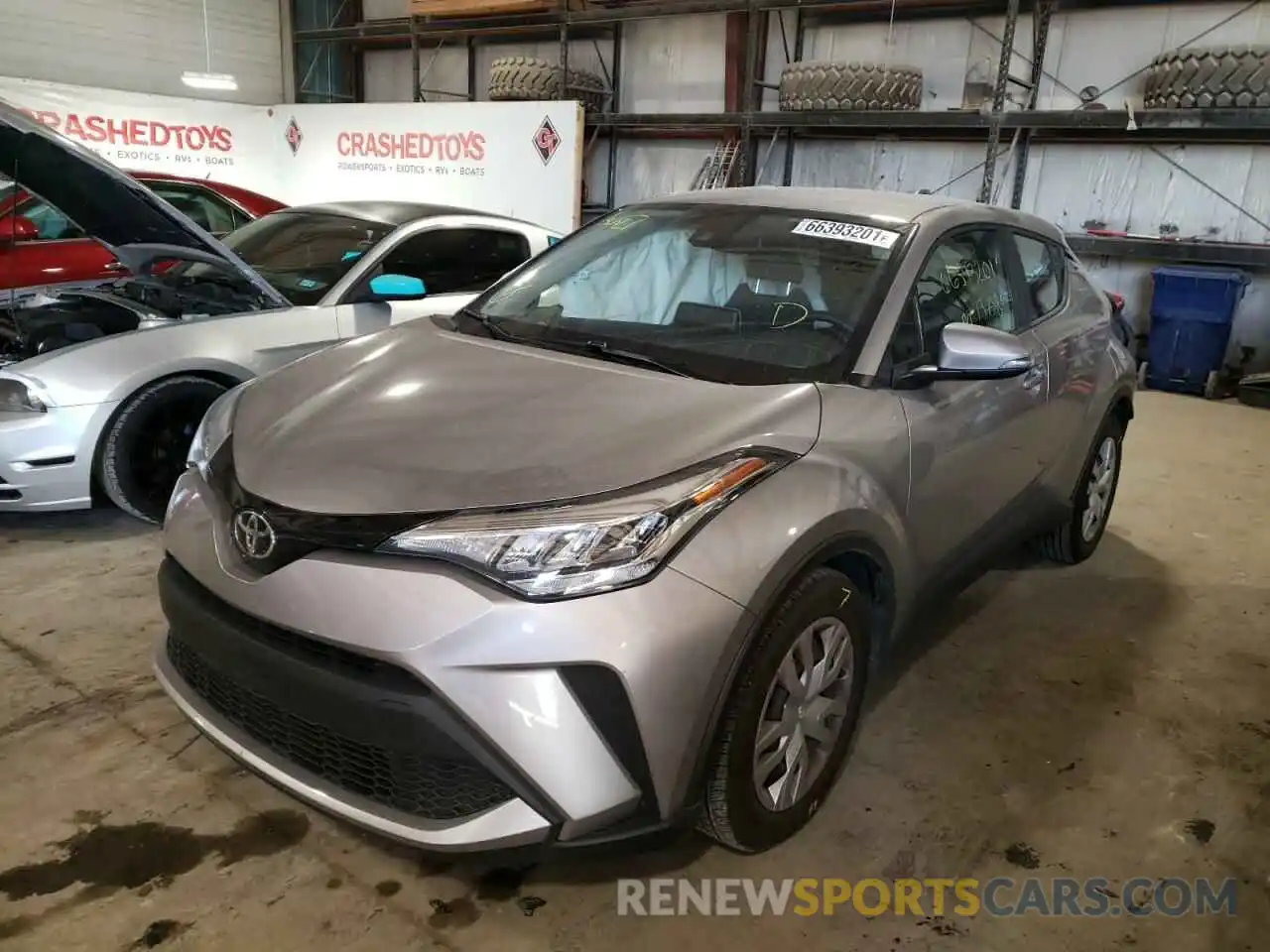 2 Photograph of a damaged car NMTKHMBX6LR110845 TOYOTA C-HR 2020