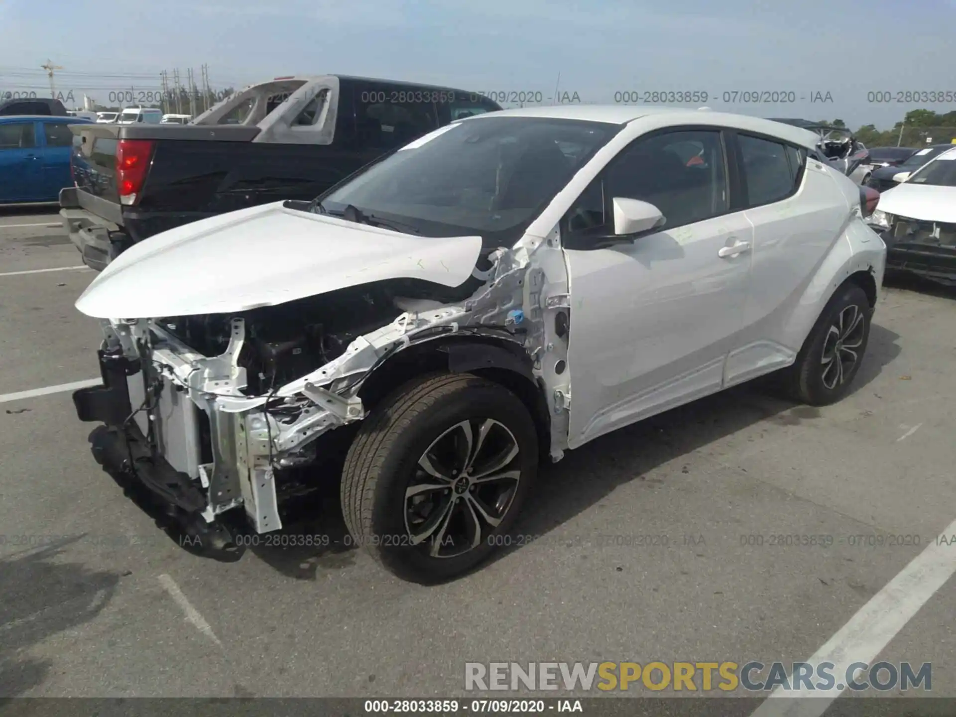 2 Photograph of a damaged car NMTKHMBX6LR111607 TOYOTA C-HR 2020