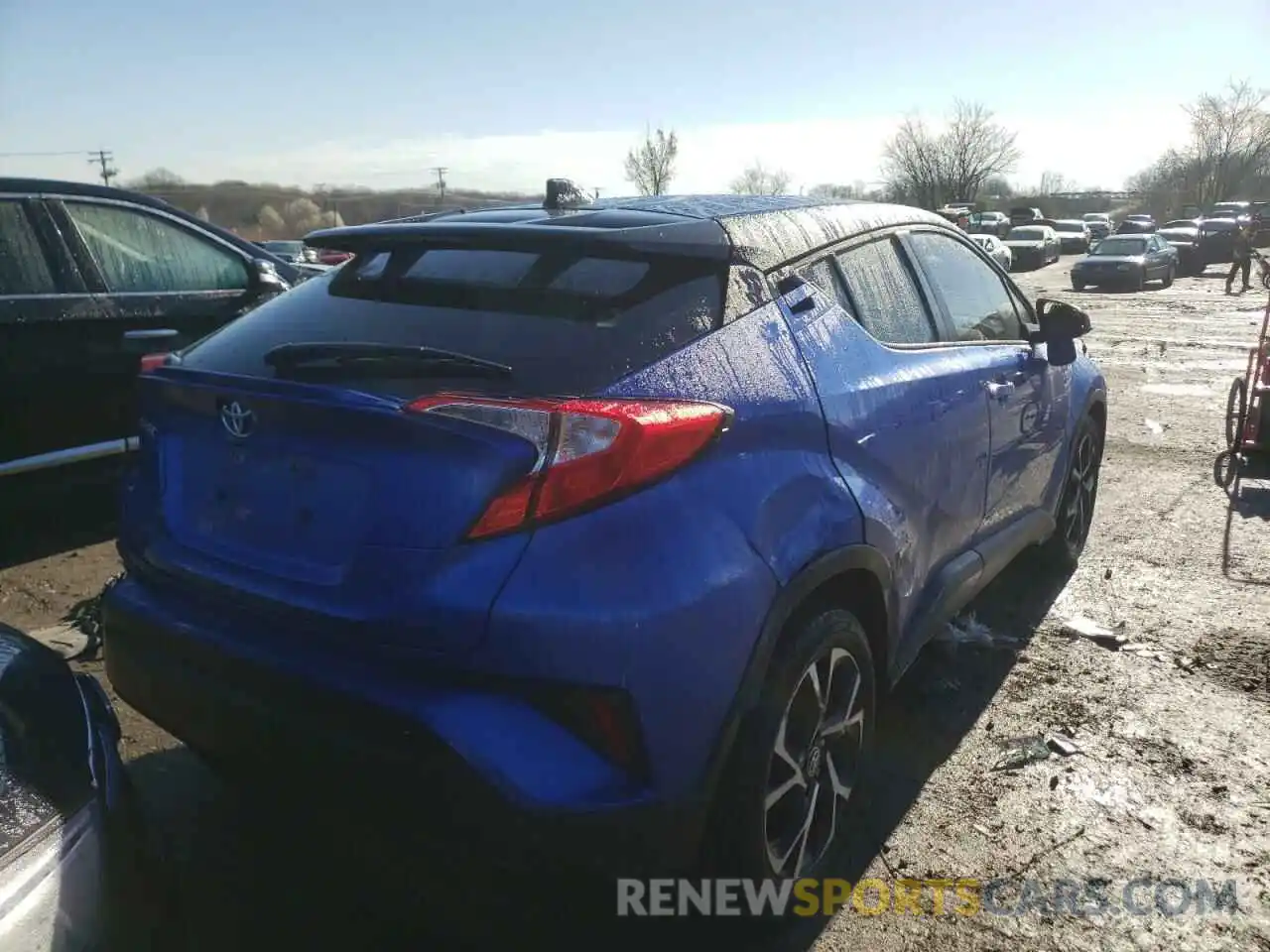 4 Photograph of a damaged car NMTKHMBX6LR112420 TOYOTA C-HR 2020