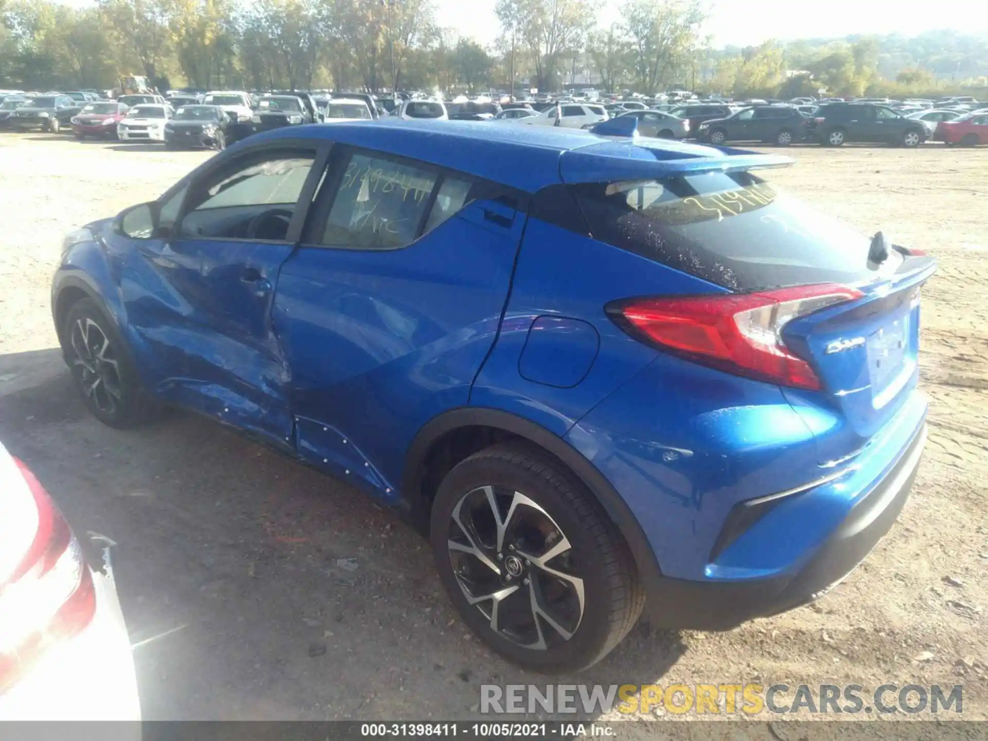 3 Photograph of a damaged car NMTKHMBX6LR117049 TOYOTA C-HR 2020