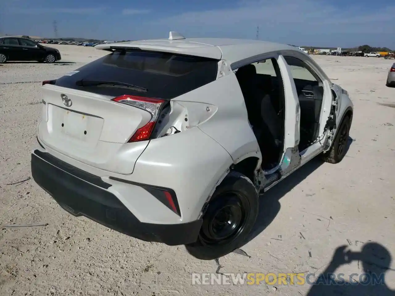 4 Photograph of a damaged car NMTKHMBX6LR118539 TOYOTA C-HR 2020