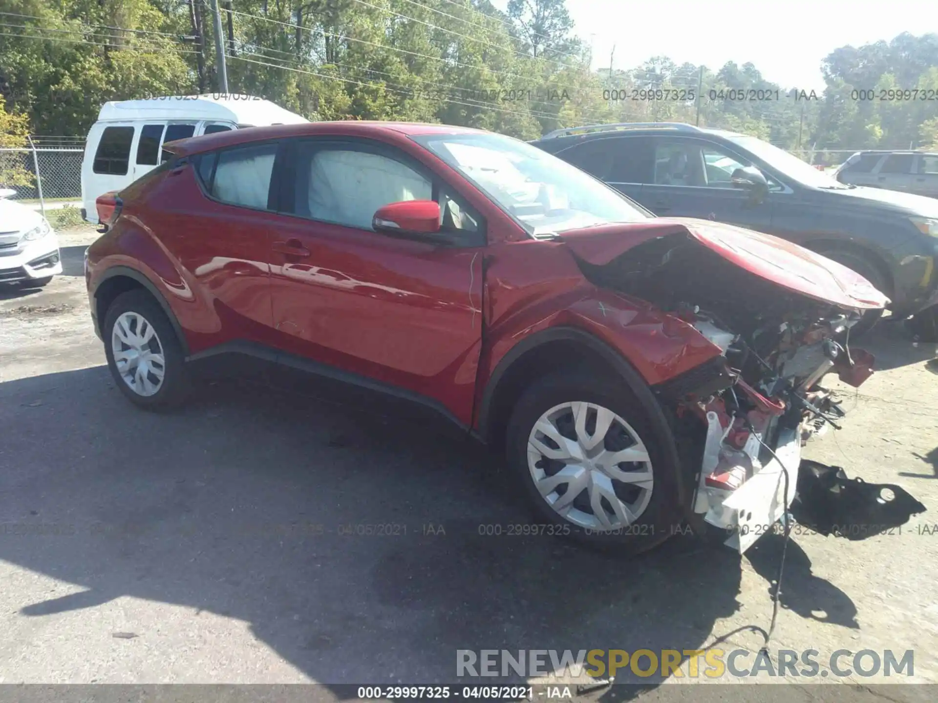 1 Photograph of a damaged car NMTKHMBX6LR118590 TOYOTA C-HR 2020