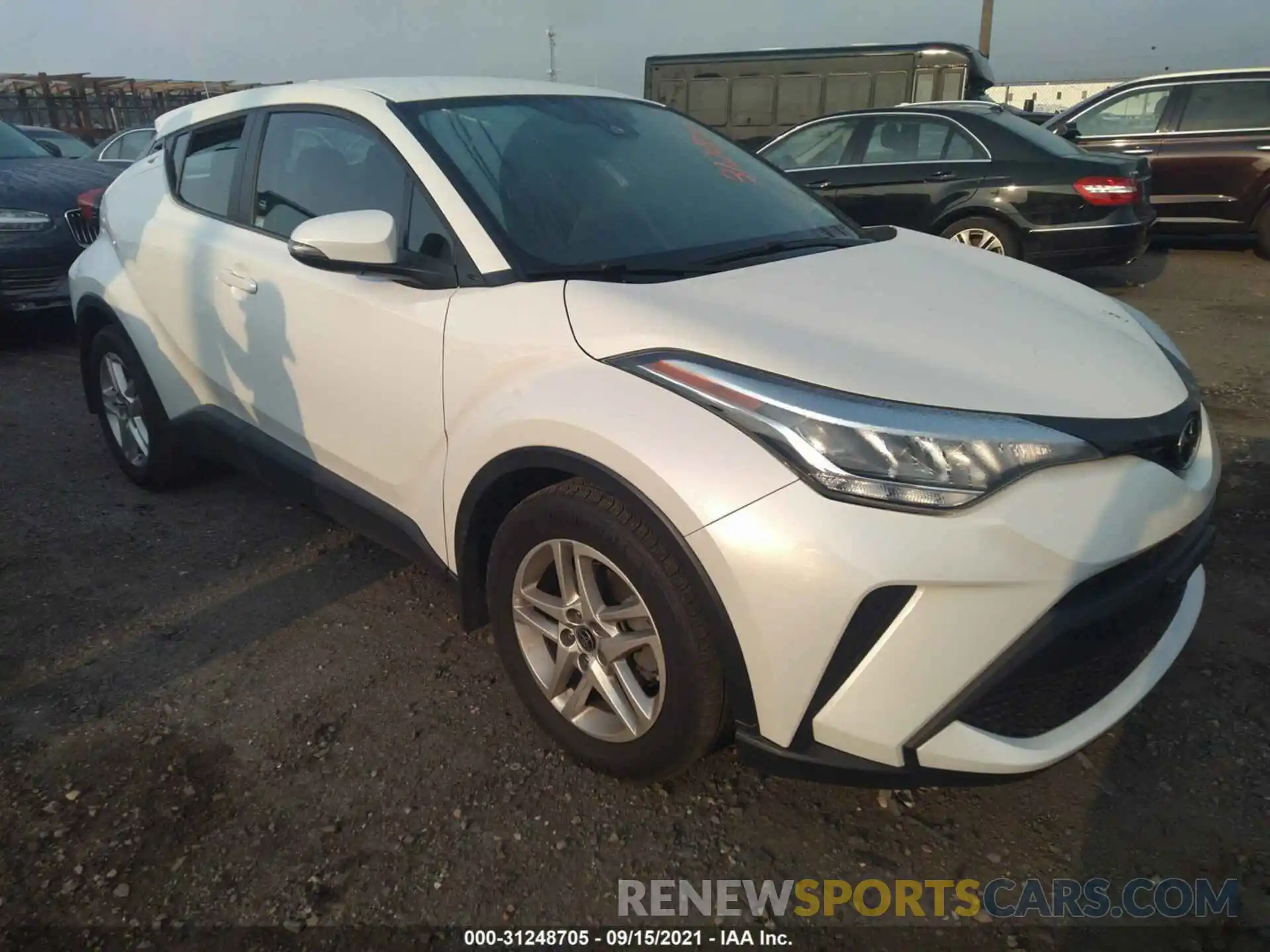 1 Фотография поврежденного автомобиля NMTKHMBX7LR103354 TOYOTA C-HR 2020