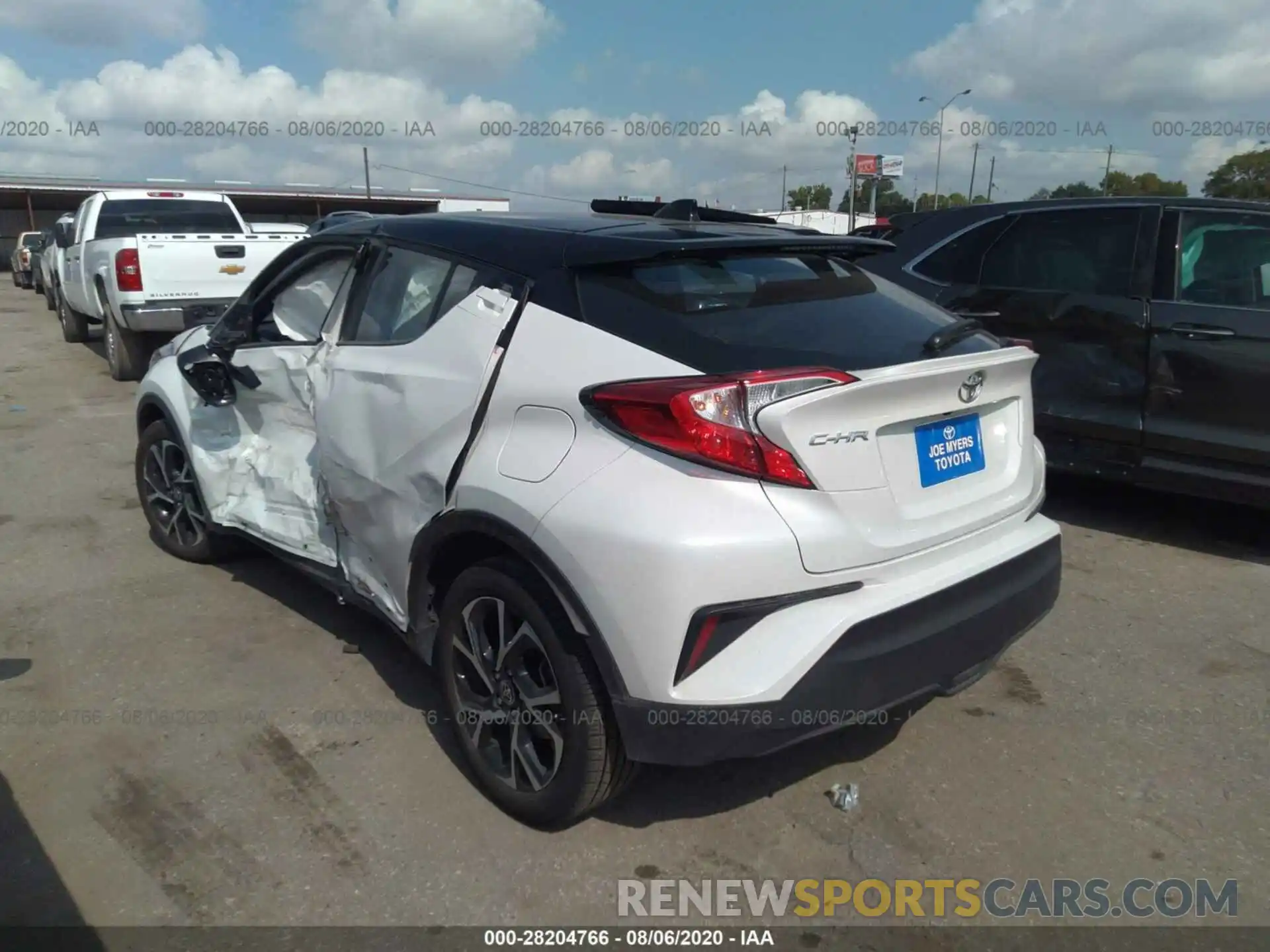 3 Photograph of a damaged car NMTKHMBX7LR105279 TOYOTA C-HR 2020