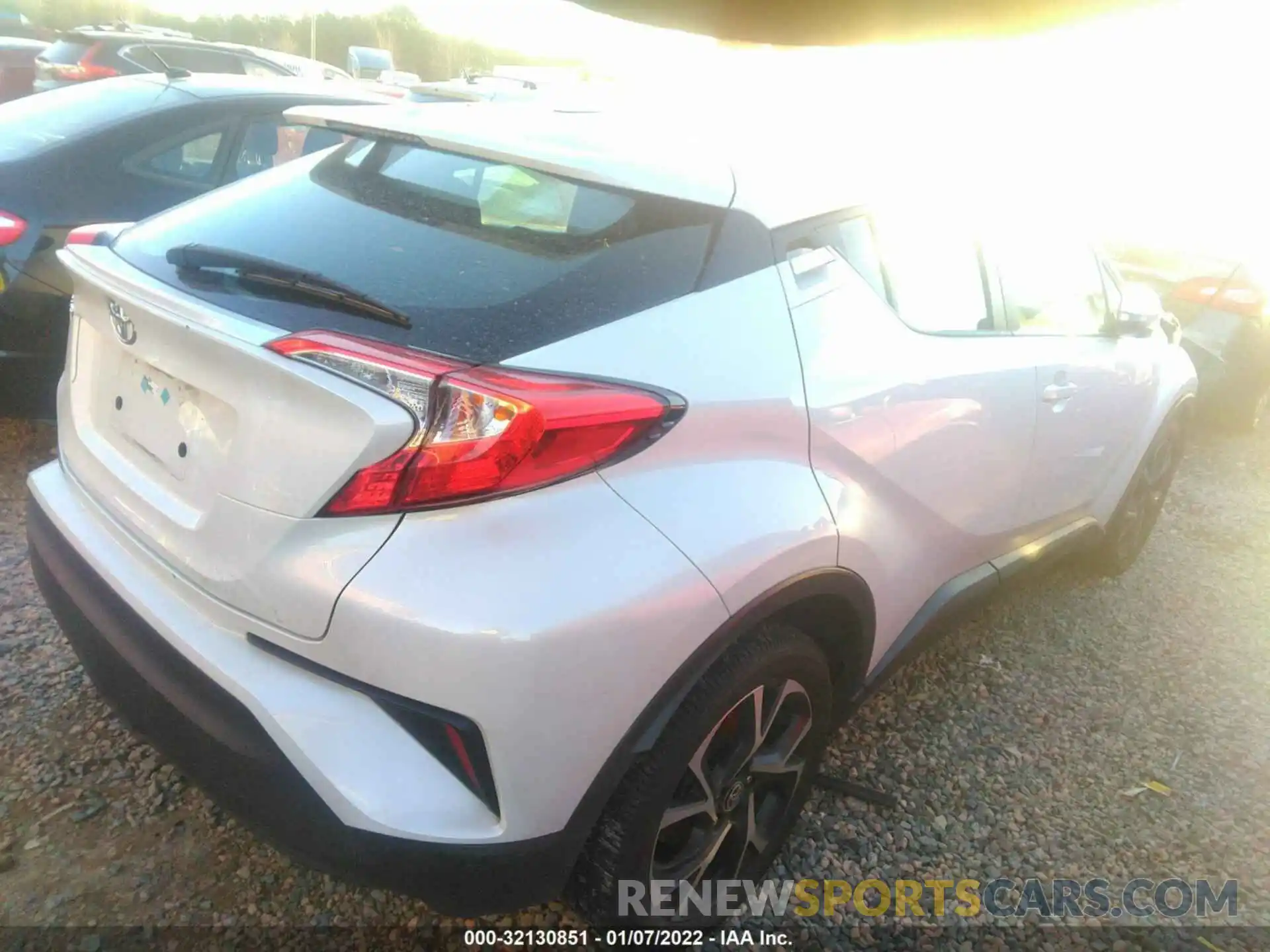 4 Photograph of a damaged car NMTKHMBX7LR106884 TOYOTA C-HR 2020