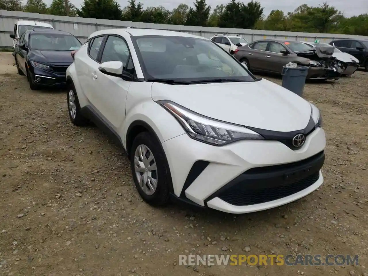 1 Photograph of a damaged car NMTKHMBX7LR109607 TOYOTA C-HR 2020