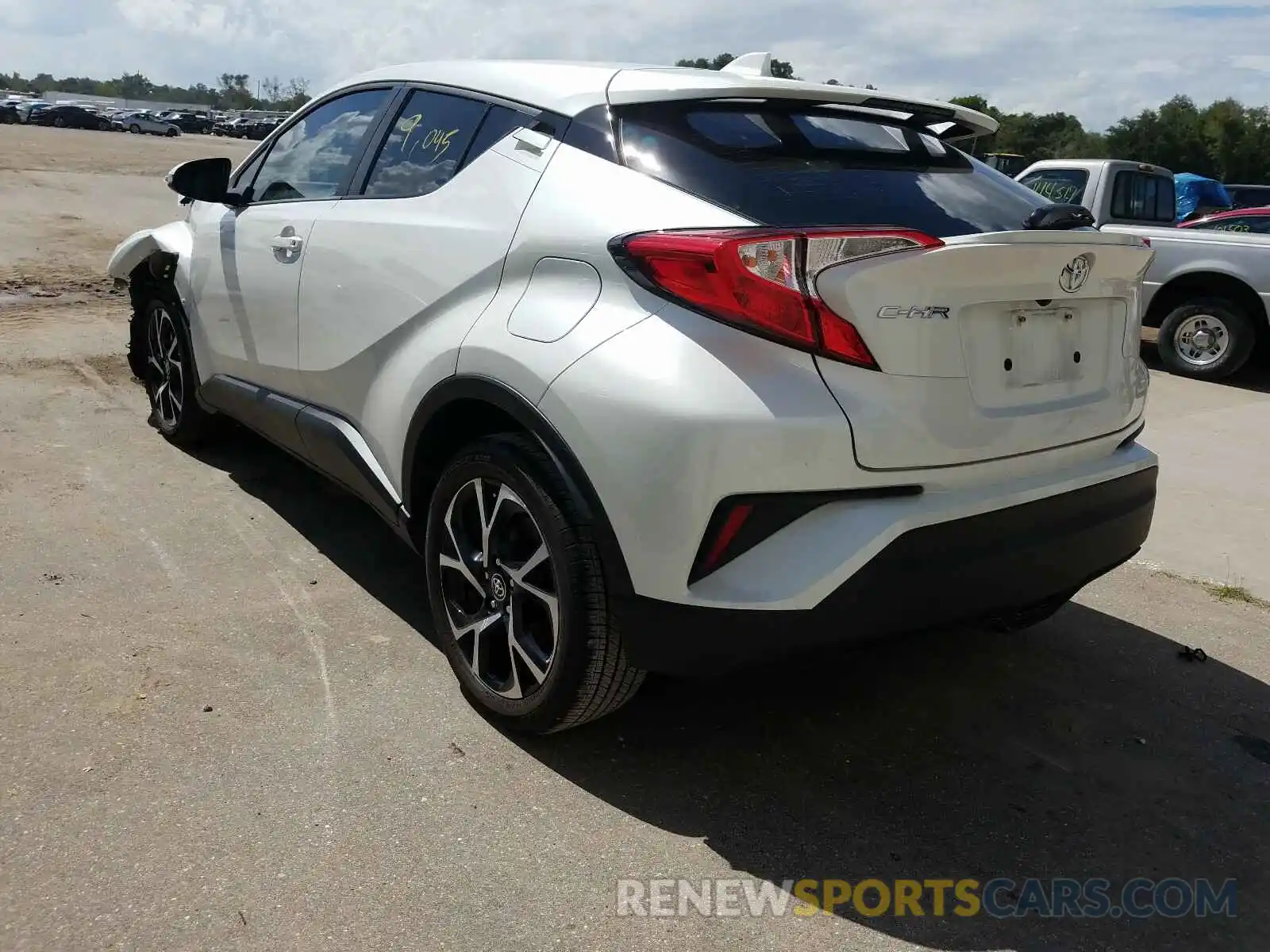 3 Photograph of a damaged car NMTKHMBX7LR110014 TOYOTA C-HR 2020