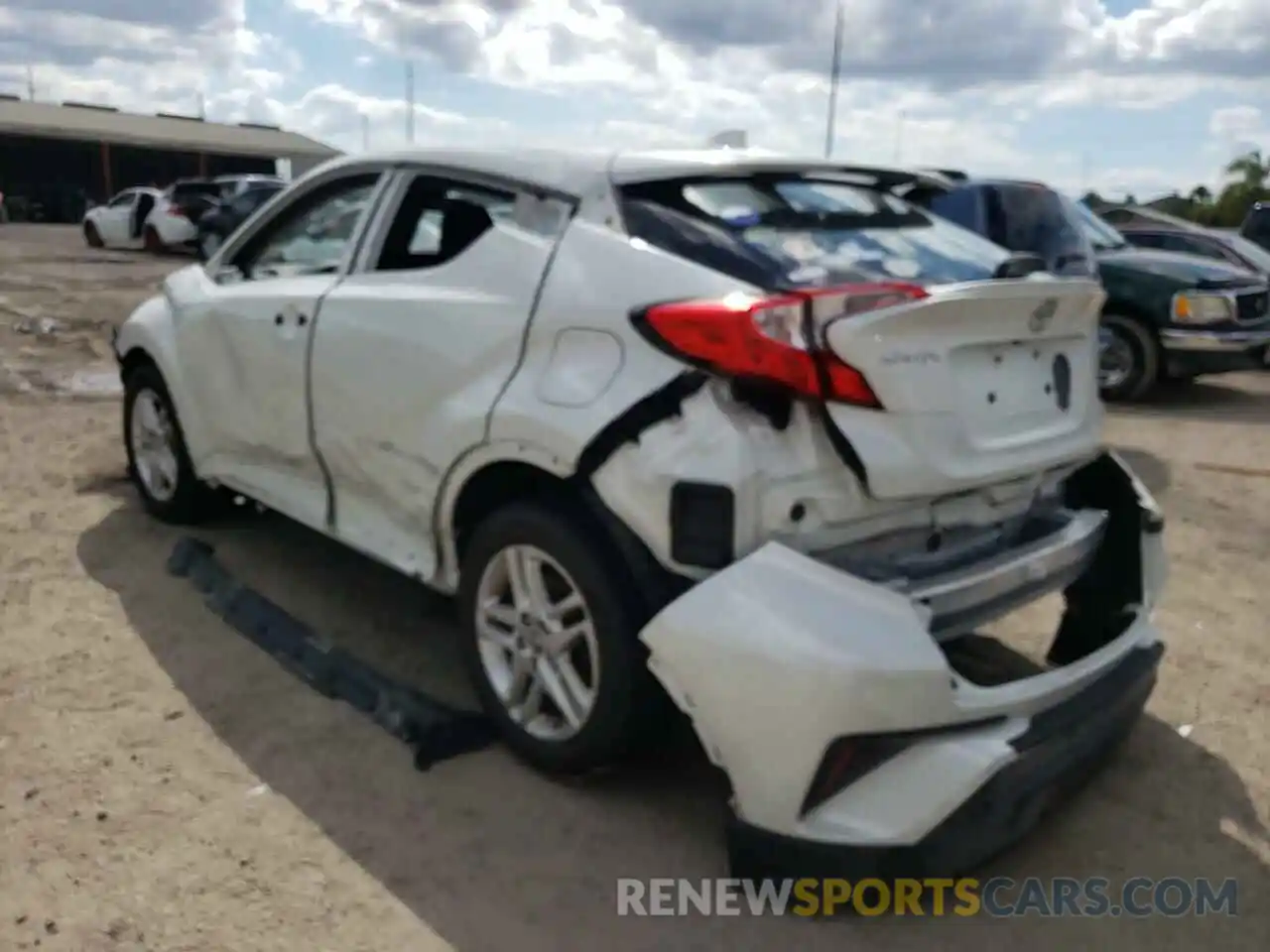 3 Photograph of a damaged car NMTKHMBX7LR111177 TOYOTA C-HR 2020