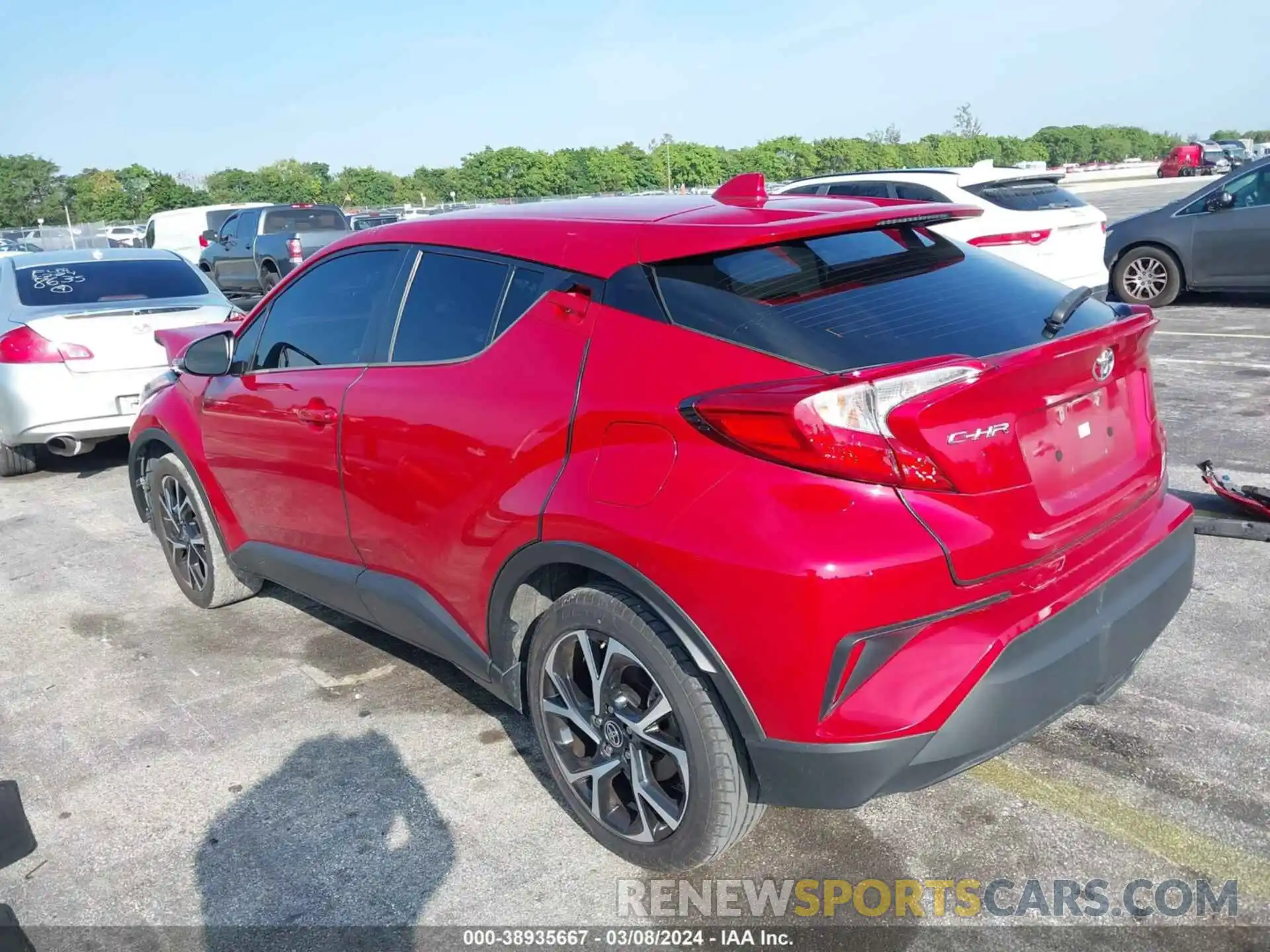 3 Photograph of a damaged car NMTKHMBX7LR113334 TOYOTA C-HR 2020