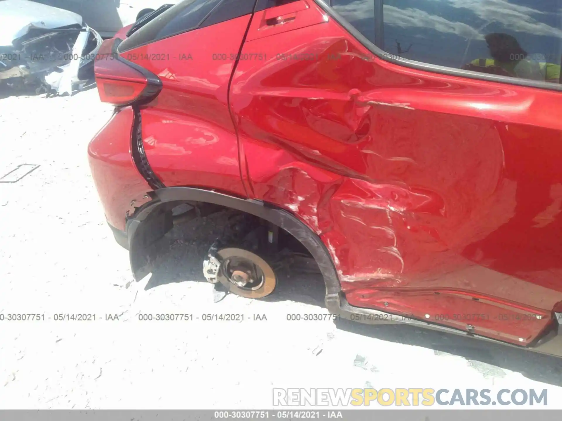 6 Photograph of a damaged car NMTKHMBX7LR114662 TOYOTA C-HR 2020