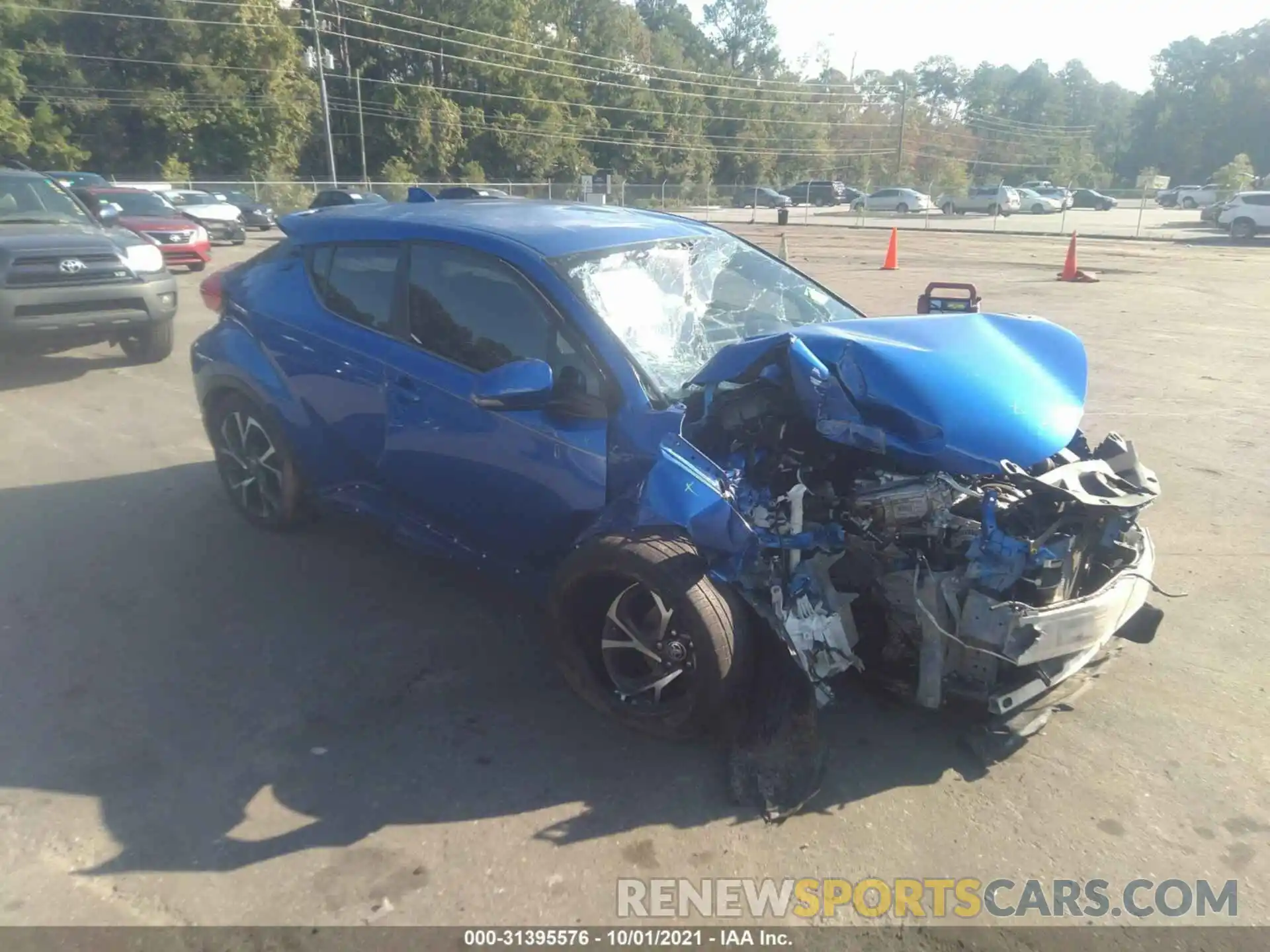 1 Photograph of a damaged car NMTKHMBX7LR115374 TOYOTA C-HR 2020