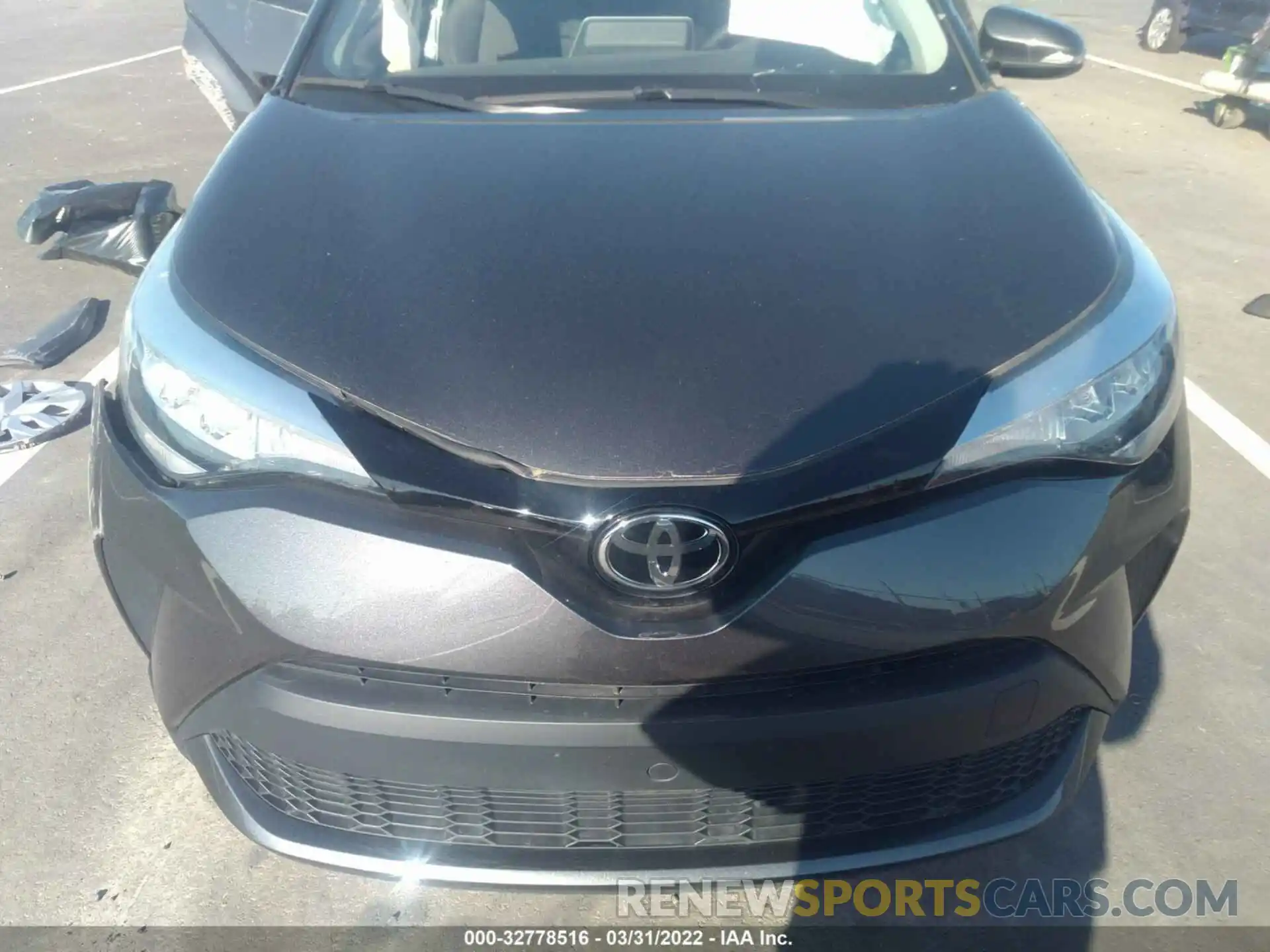 10 Photograph of a damaged car NMTKHMBX7LR116282 TOYOTA C-HR 2020