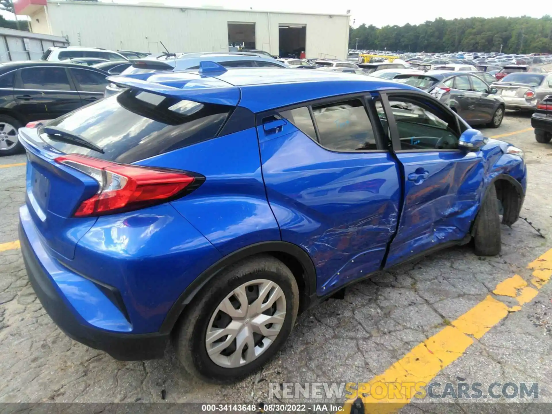 4 Photograph of a damaged car NMTKHMBX7LR116752 TOYOTA C-HR 2020