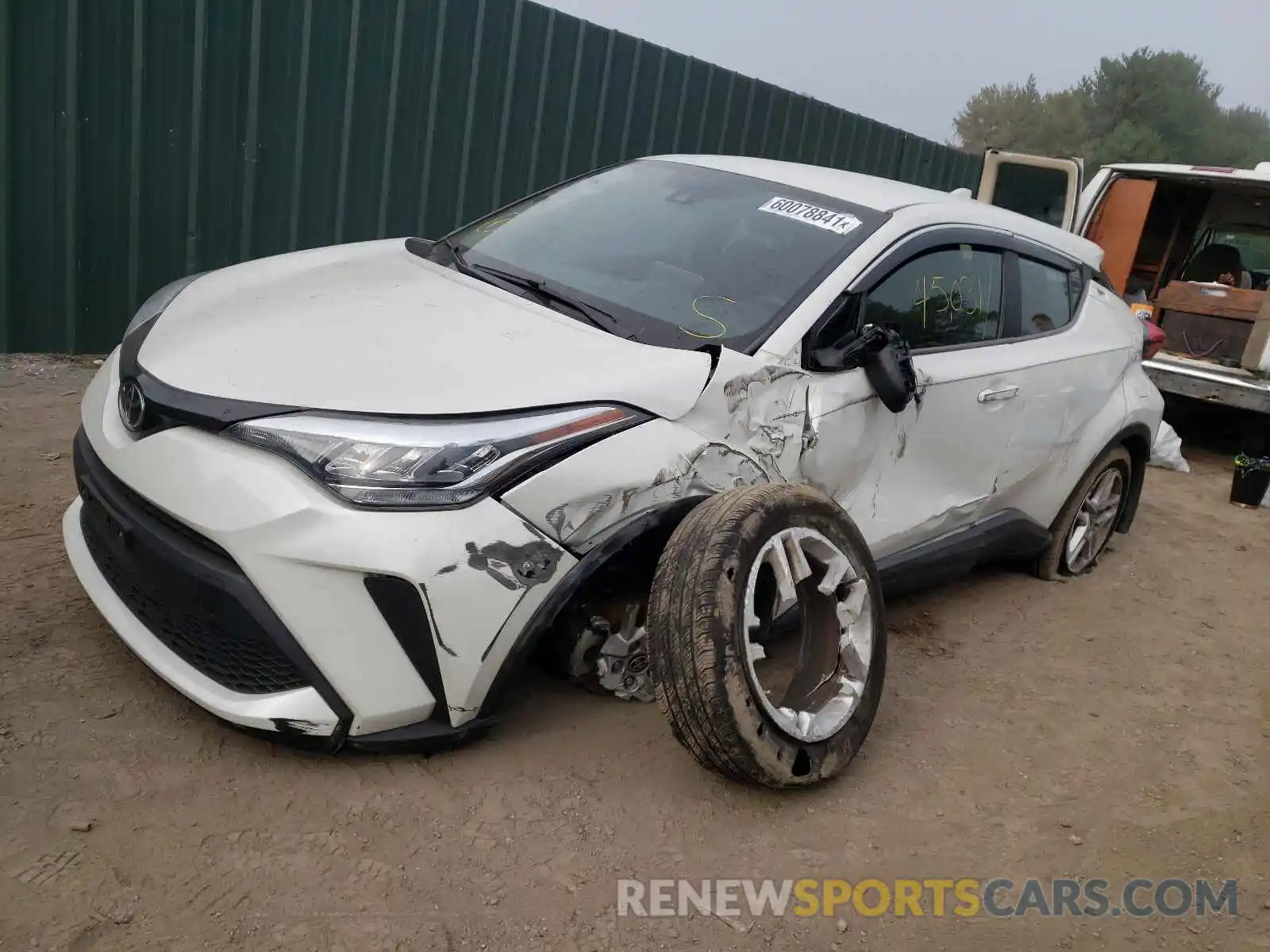 2 Фотография поврежденного автомобиля NMTKHMBX7LR117562 TOYOTA C-HR 2020