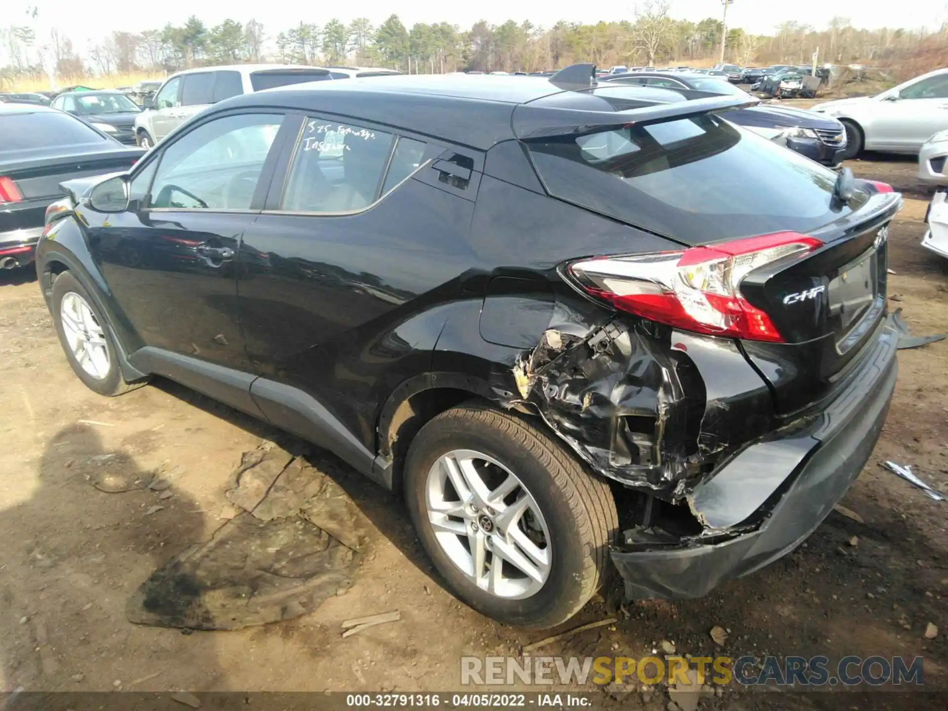 3 Photograph of a damaged car NMTKHMBX7LR117903 TOYOTA C-HR 2020